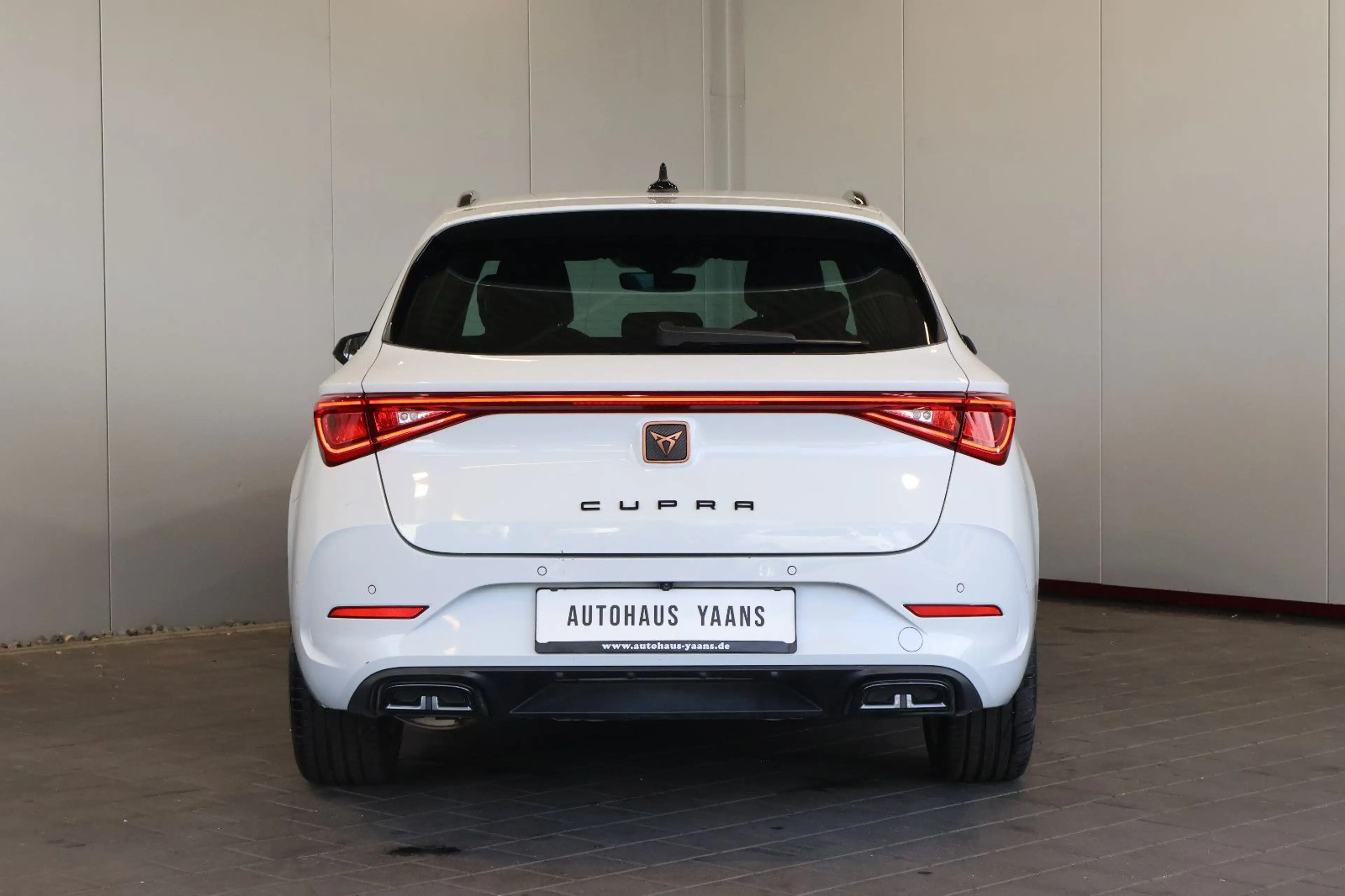 CUPRA Leon ST 1.5 eTSI AID+ACC+KAM+LED+KEY+CARPLAY+18" — photo 5