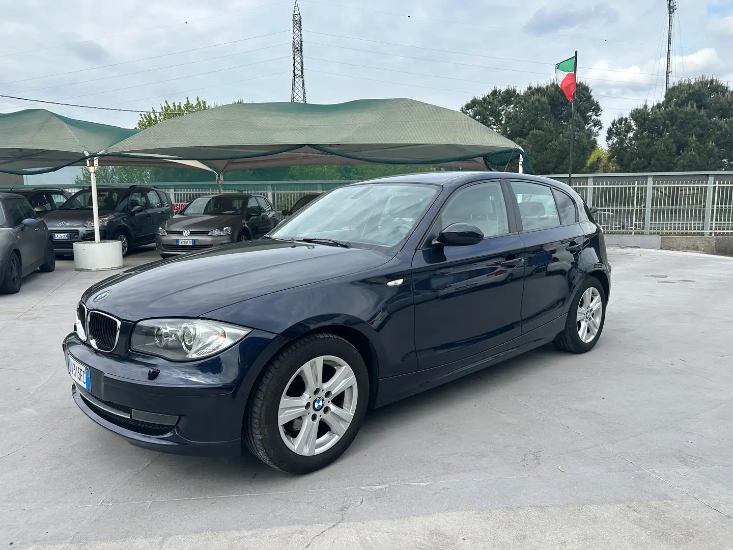 BMW 120 120d 5p Futura EURO5 Modrá - 1