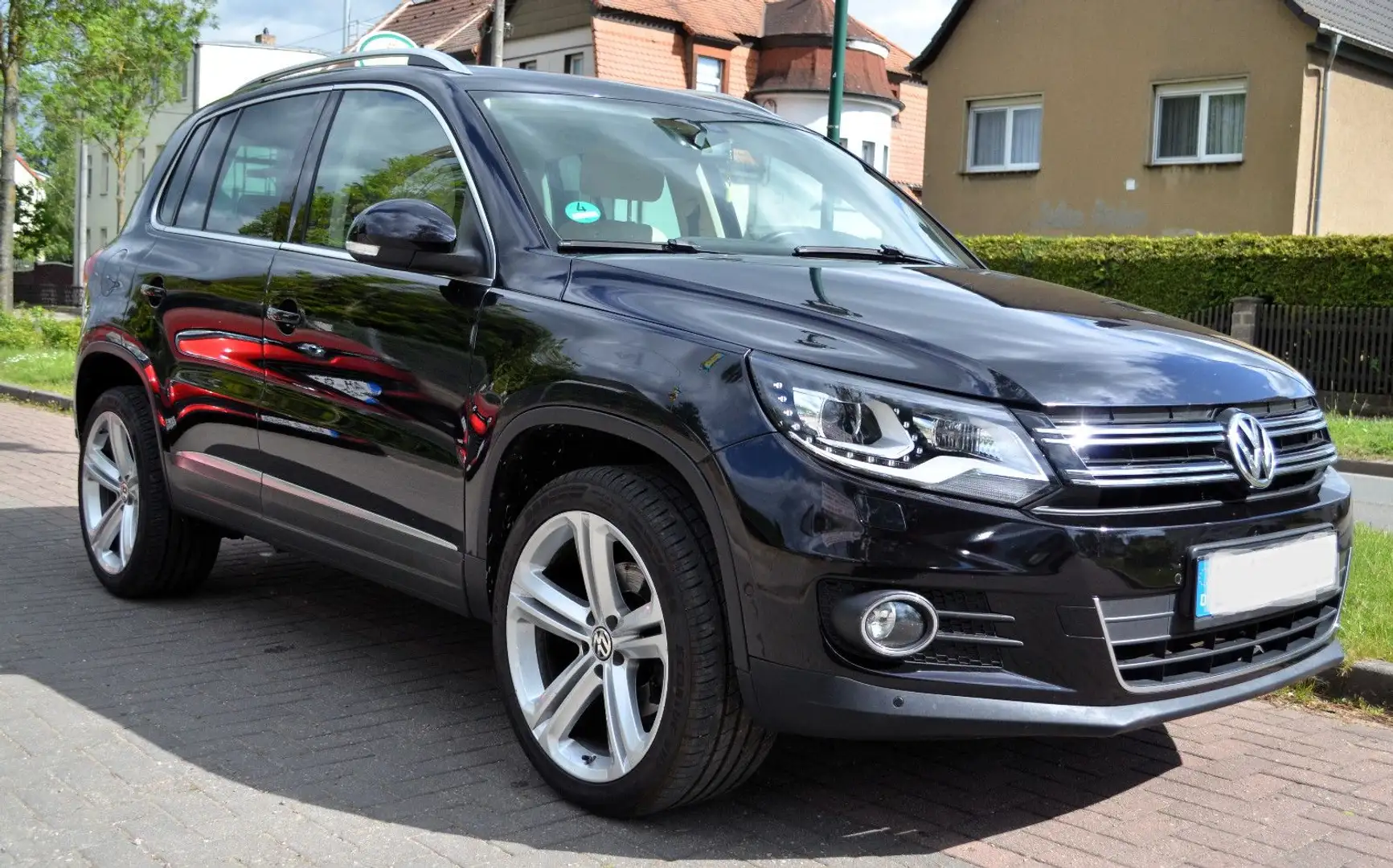 Volkswagen Tiguan Sport & Style 4Motion DSG,Bi-Xen,Leder Noir - 1