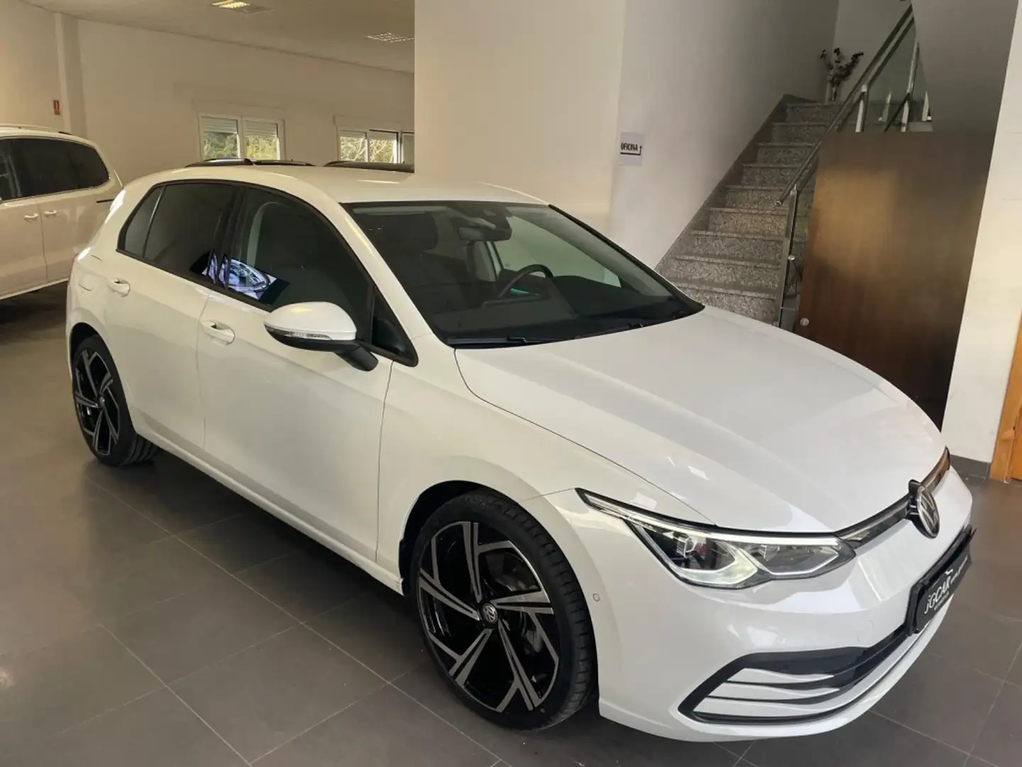 Volkswagen Golf 2.0TDI R-Line DSG 110kW Weiß - 1