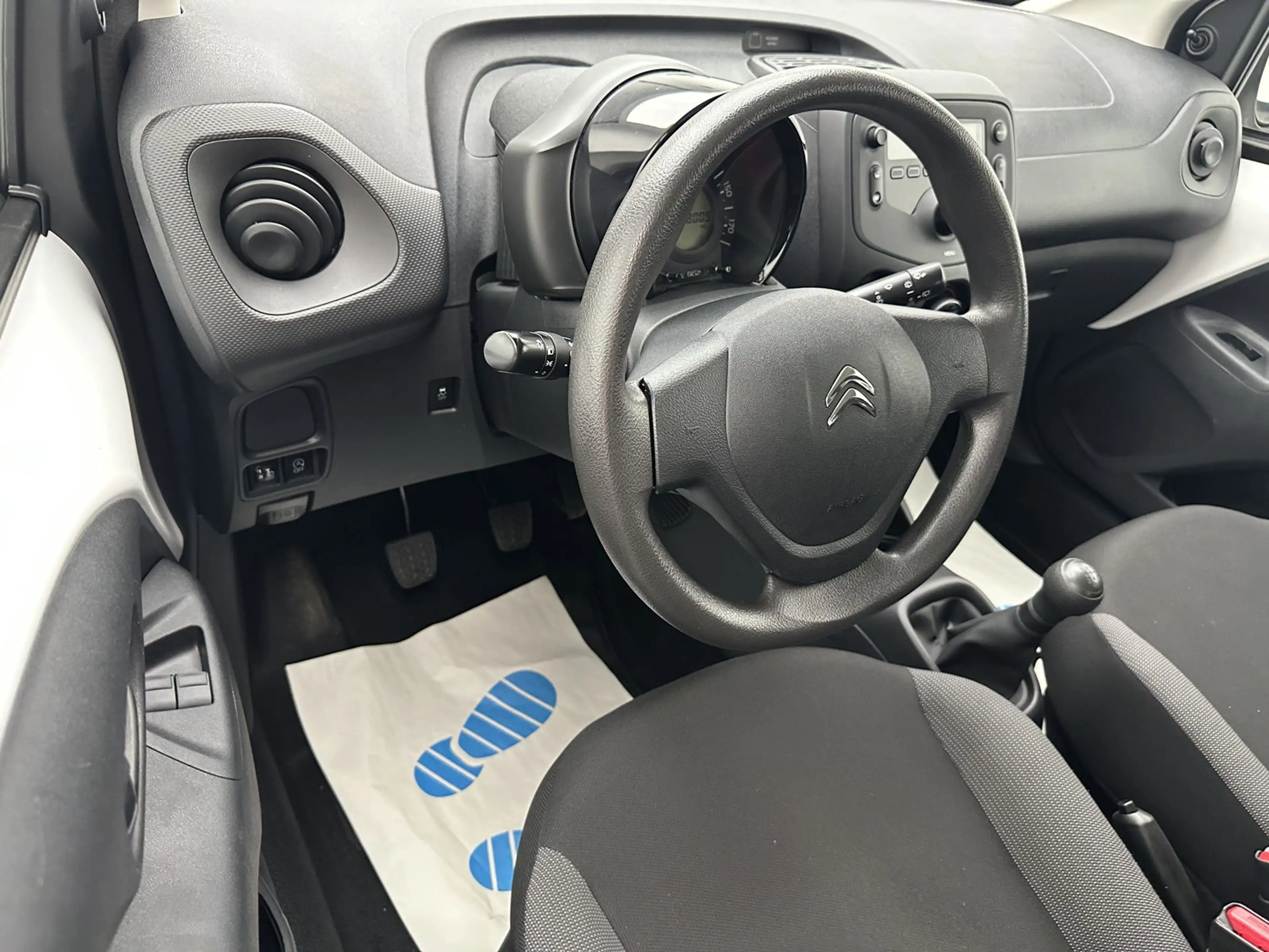 Citroen C1 Live "1 HAND-BLUET-4SEASON-WENIG KM" — photo 13