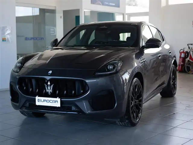 Maserati Grecale 2.0 Mhev 330 cv MODENA 36 MESI DI GARANZIA