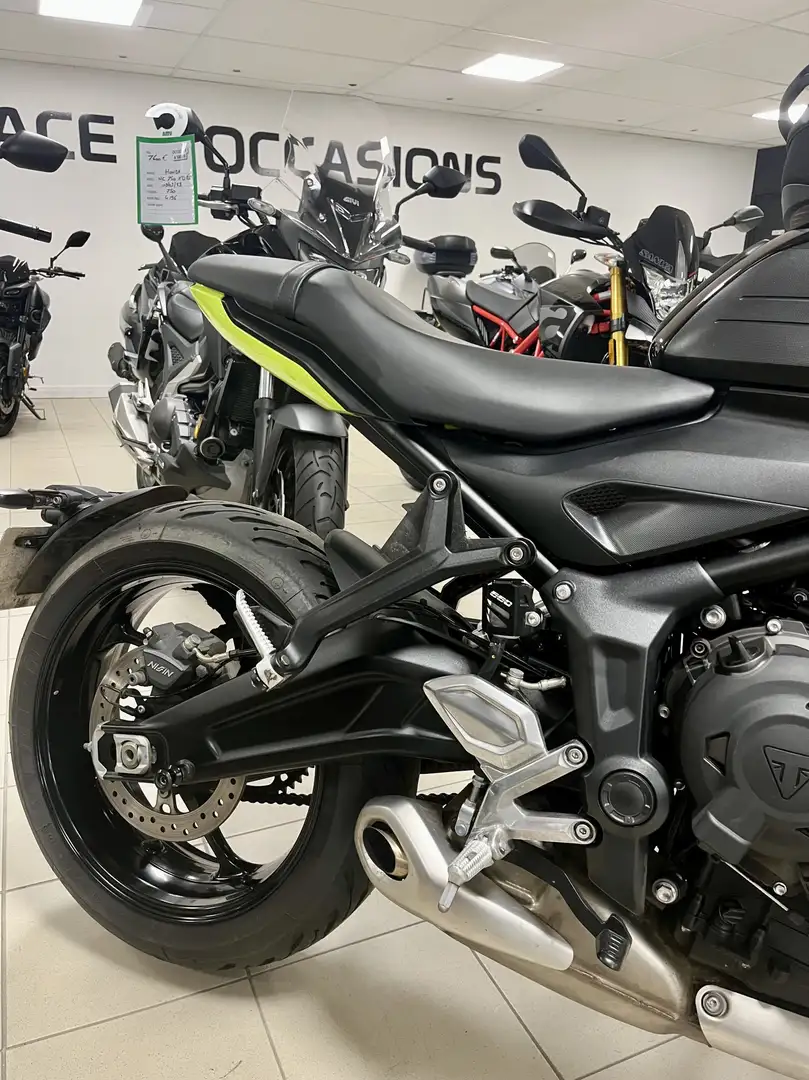 Triumph Trident 660 Schwarz - 2