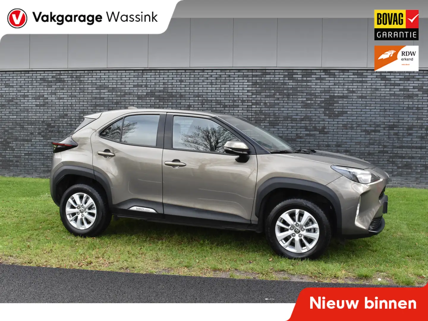 Toyota Yaris Cross 1.5 Hybrid Active Automaat Btw auto Navigatie Carp Grijs - 1