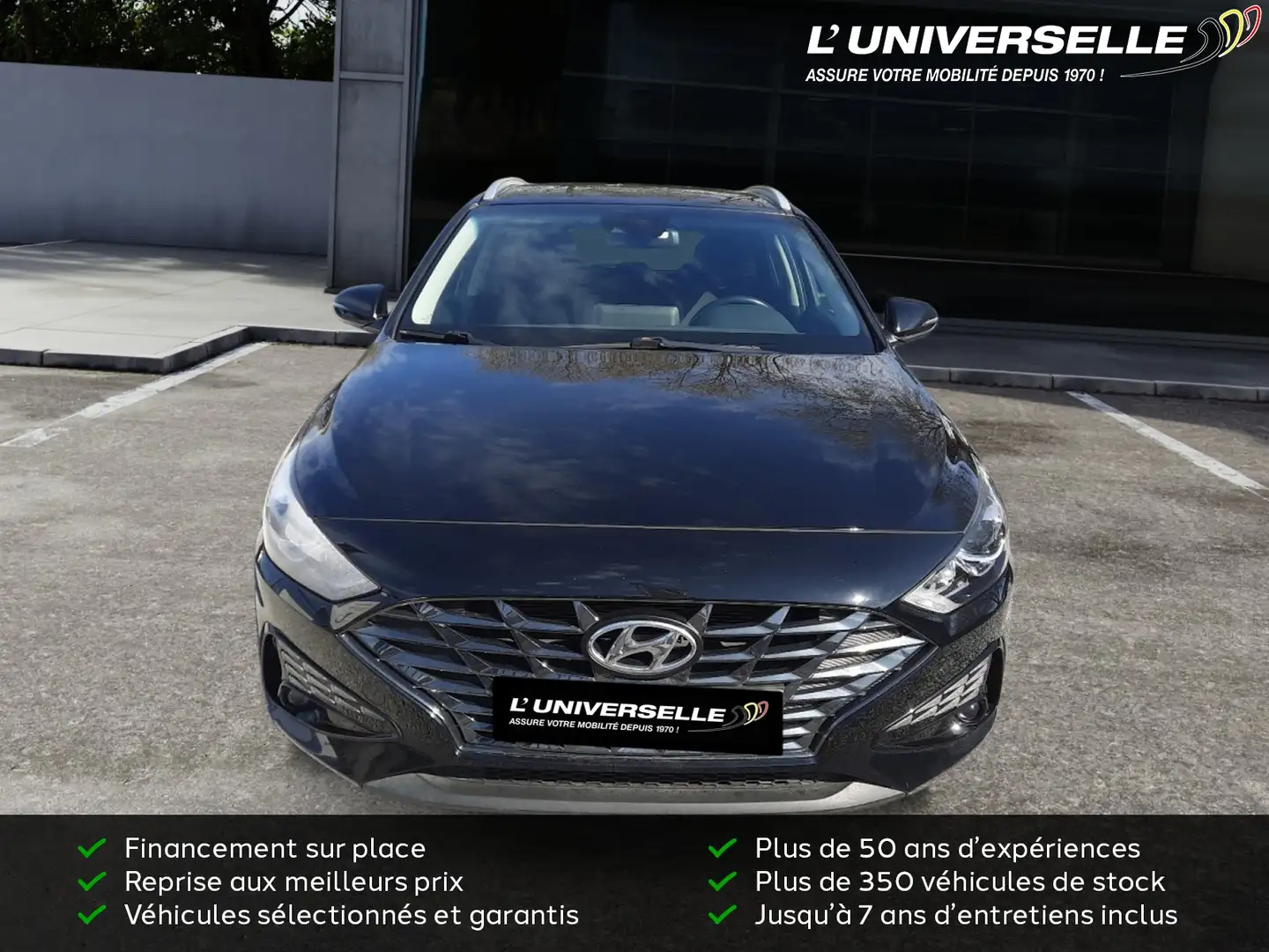 Hyundai i30 TECHNO 48V MILD HYBRID  WAGON Zwart - 2