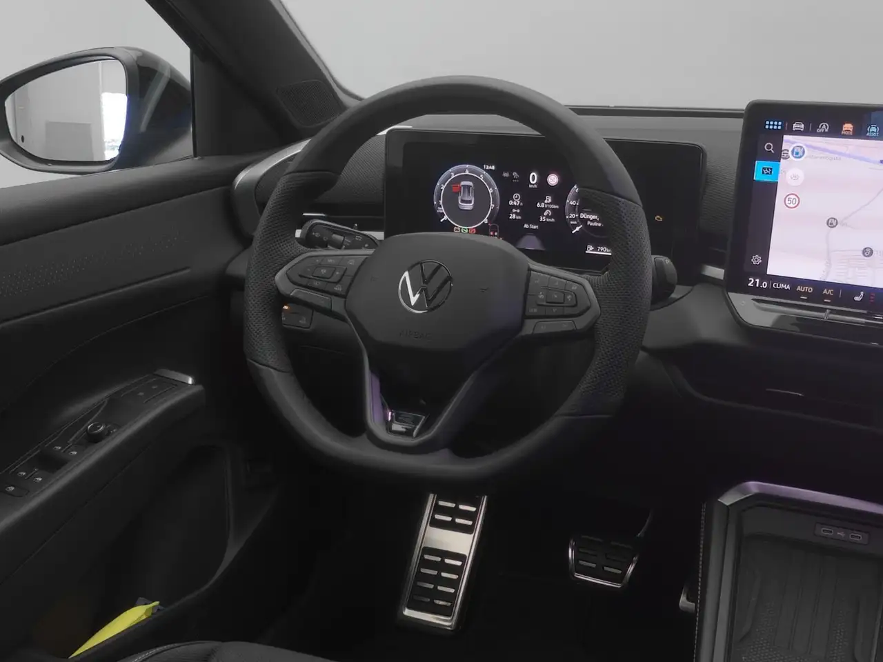 Volkswagen T-Roc R-Line 1.5 eTSI DSG *Black Style*IQ.LIGHT* 8