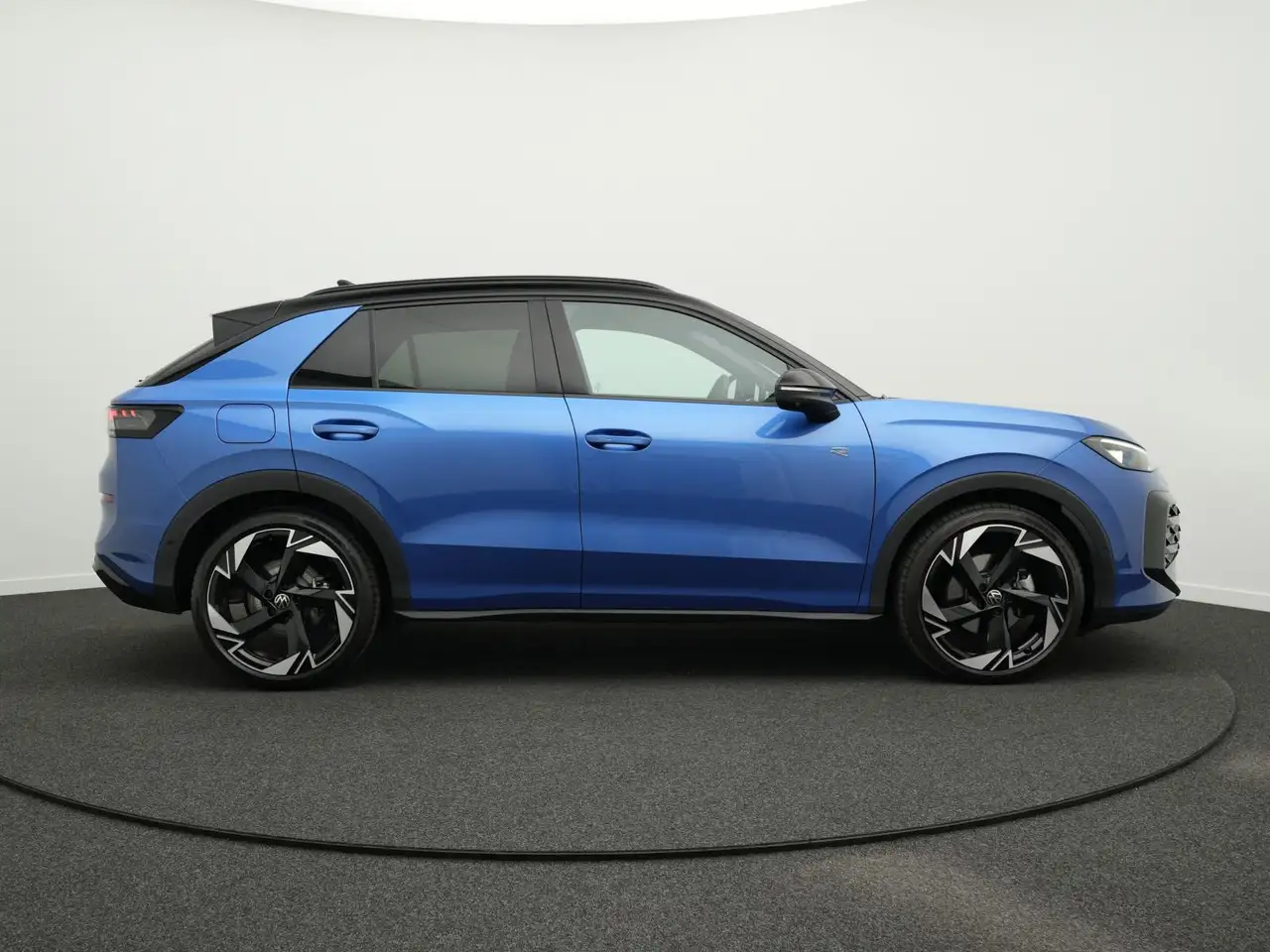 Volkswagen T-Roc R-Line 1.5 eTSI DSG *Black Style*IQ.LIGHT* 11