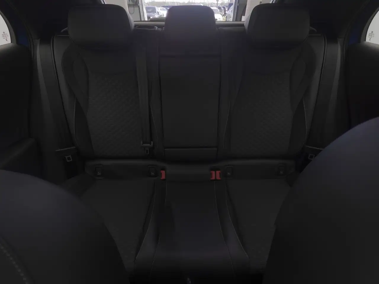 Volkswagen T-Roc R-Line 1.5 eTSI DSG *Black Style*IQ.LIGHT* 5