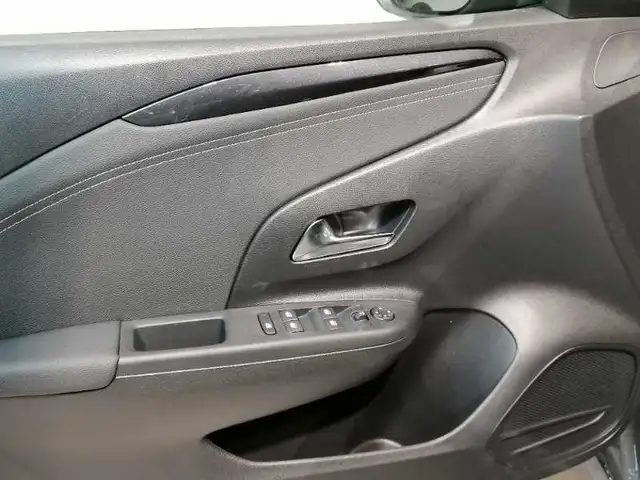 Opel Corsa view 10