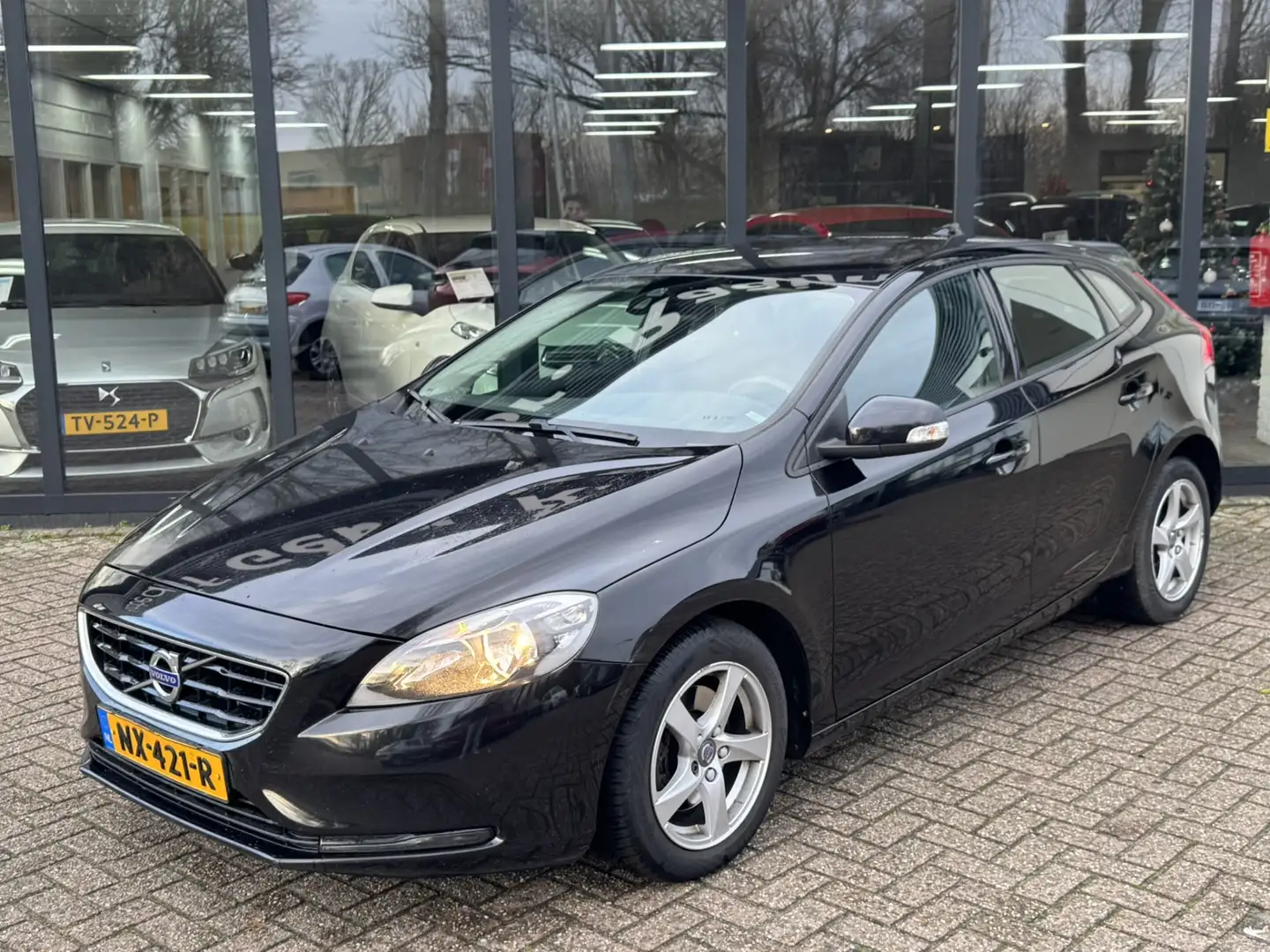 Volvo V40 2.0 D2 120pk *Navigatie*EXPORT/EX.BPM* Schwarz - 2