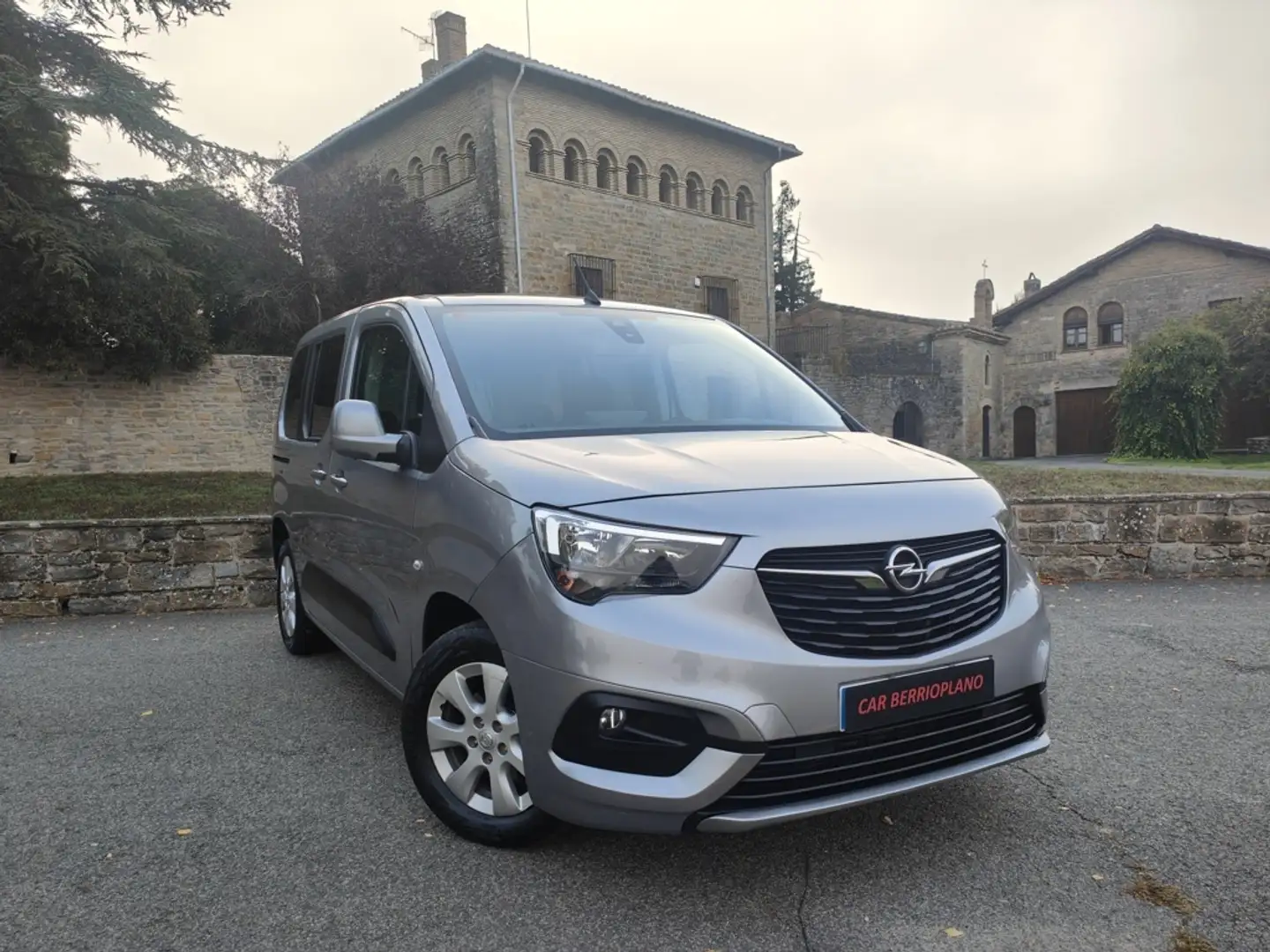 Opel Combo Life 1.5TD S/S Edition Plus L 100 Gris - 1