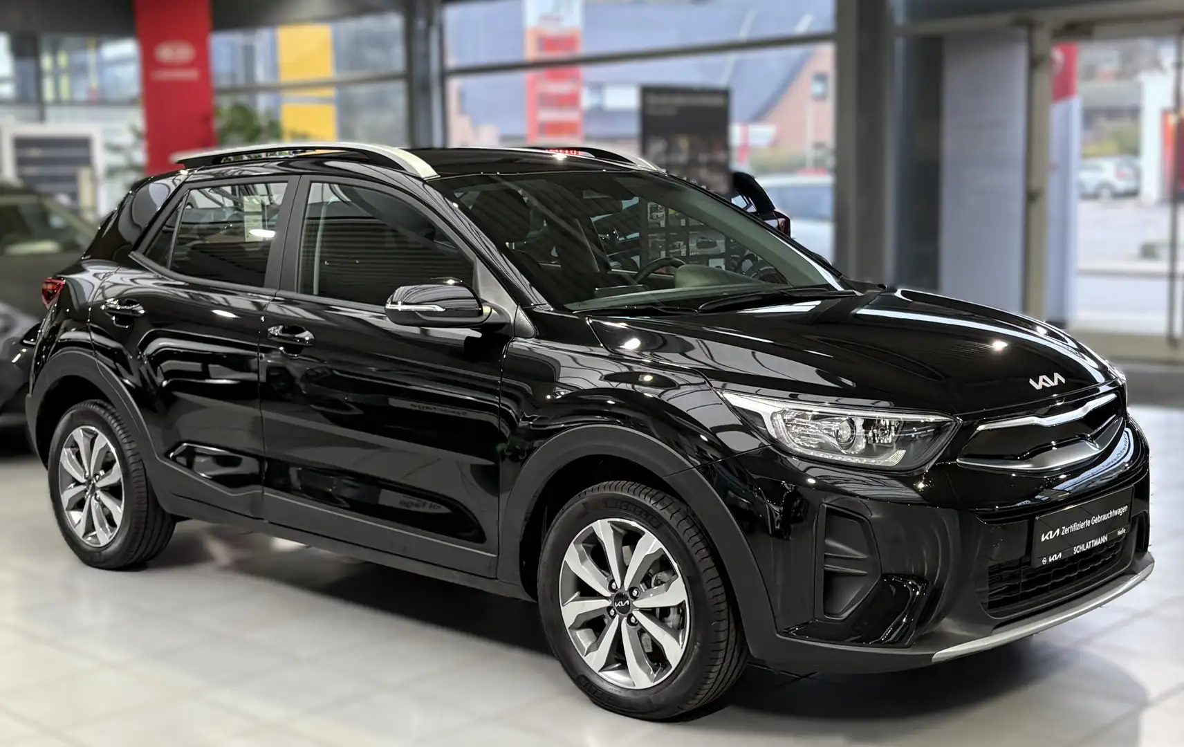 Kia Stonic 1.2 Vision *SHZ*LHZ*Navi*Isofix Schwarz - 1