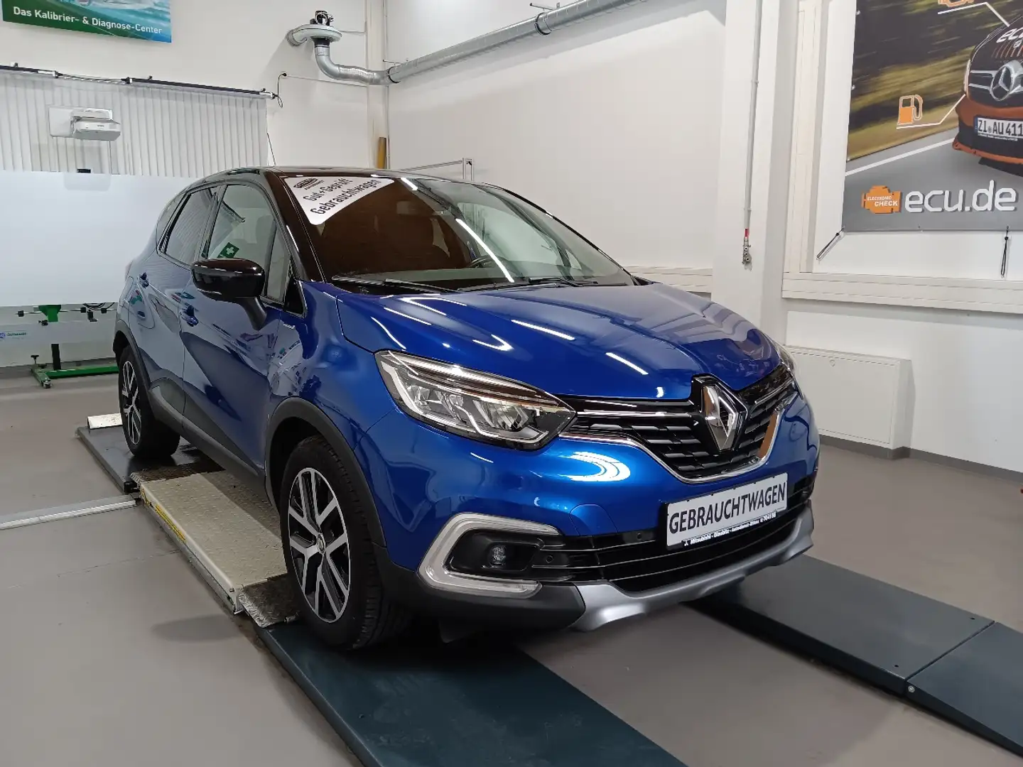 Renault Captur 1.3 Version S 6MT mit Winterrädern Blau - 1