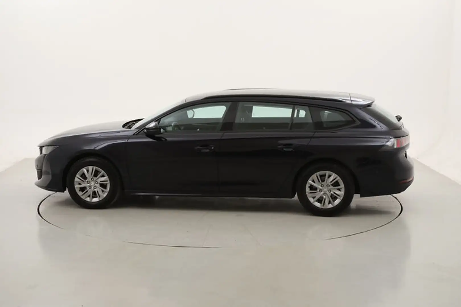 Peugeot 508 SW Active Pack EAT8 1.5 Diesel 131CV Kék - 2