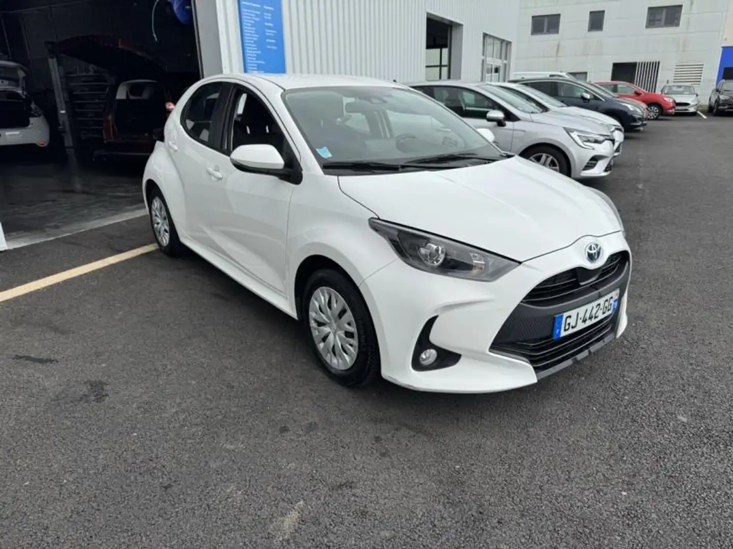 Toyota Yaris 116h Dynamic 5p MY22 Blanc - 2