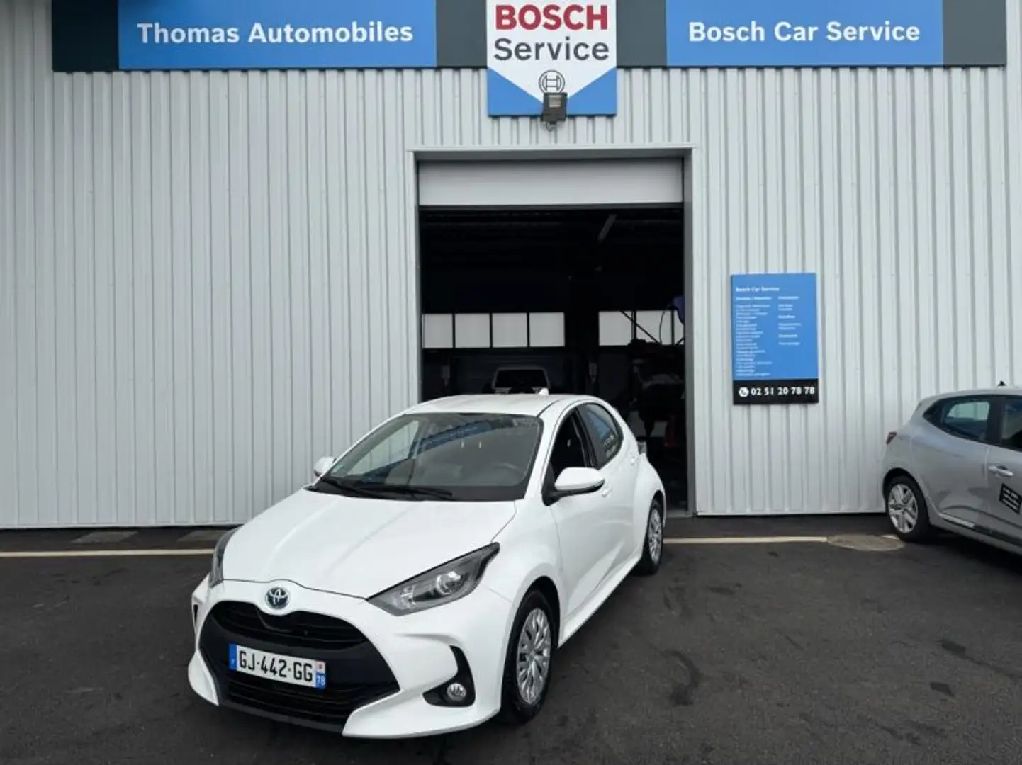 Toyota Yaris 116h Dynamic 5p MY22 Blanc - 1