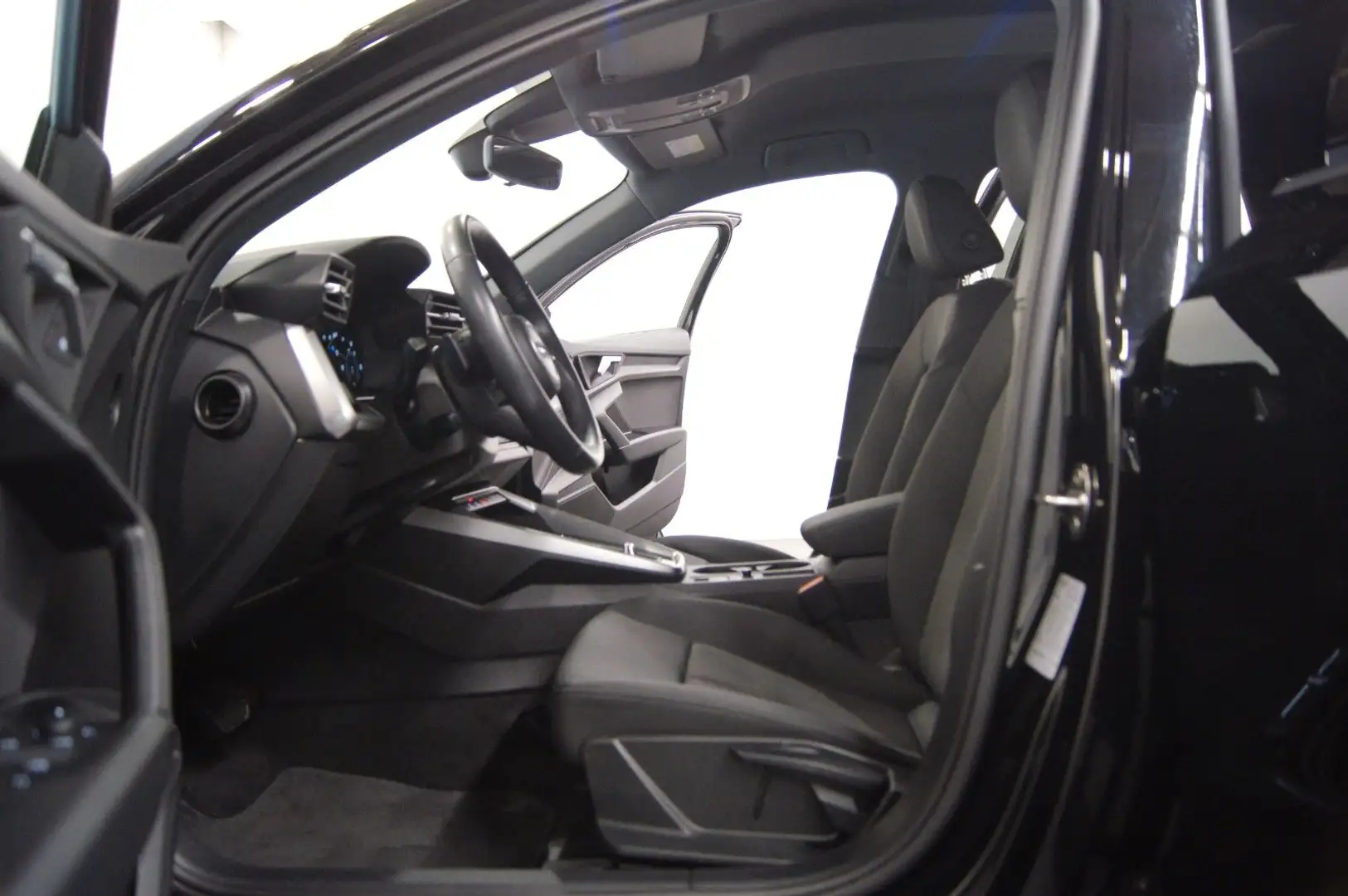 Audi A3 Sportback 30 TFSI S line|LED|NAV|VIRTUAL Schwarz - 2