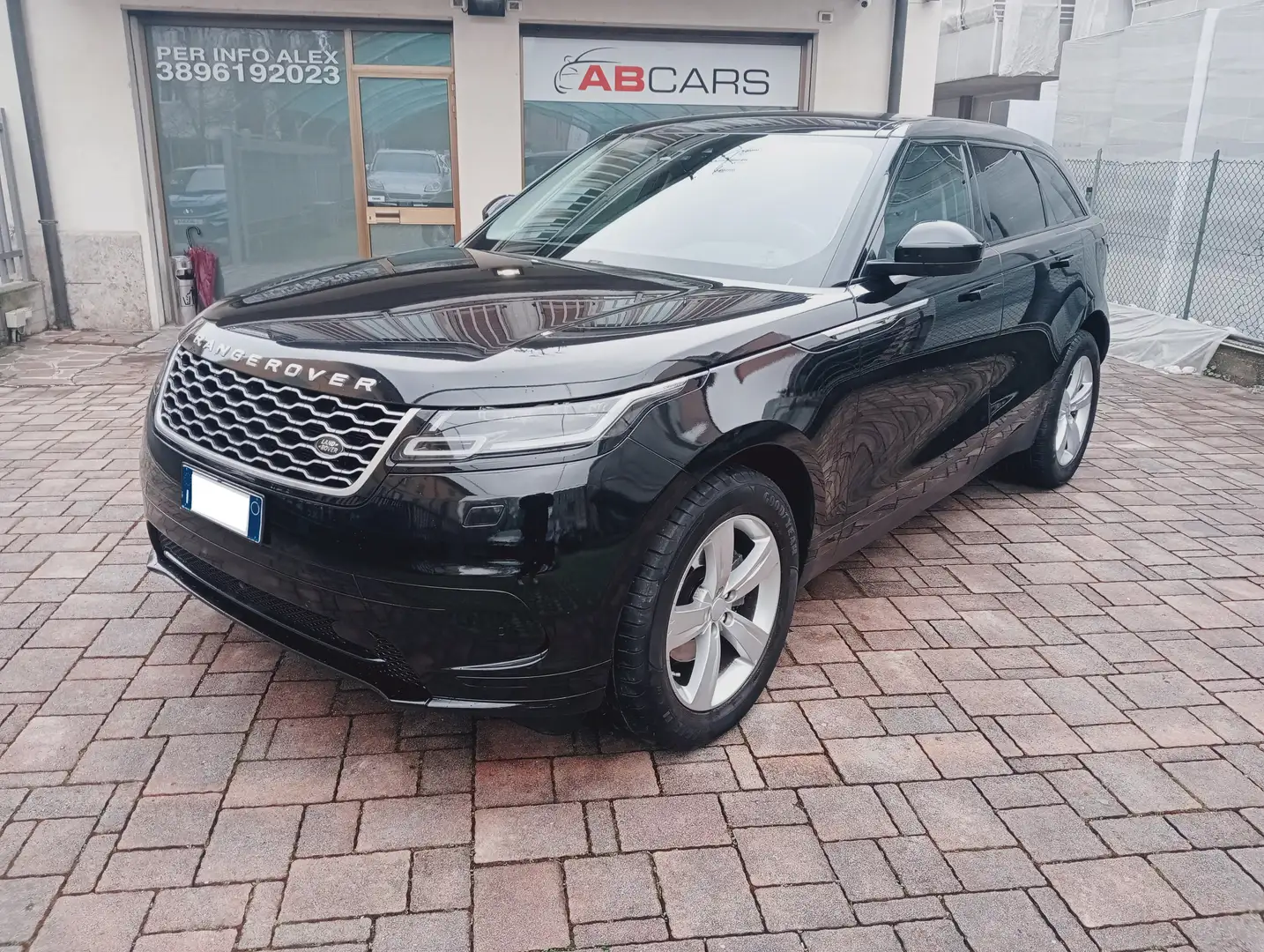 Land Rover Range Rover Velar Range Rover Velar 2.0d i4 S 240cv auto my20 Nero - 1