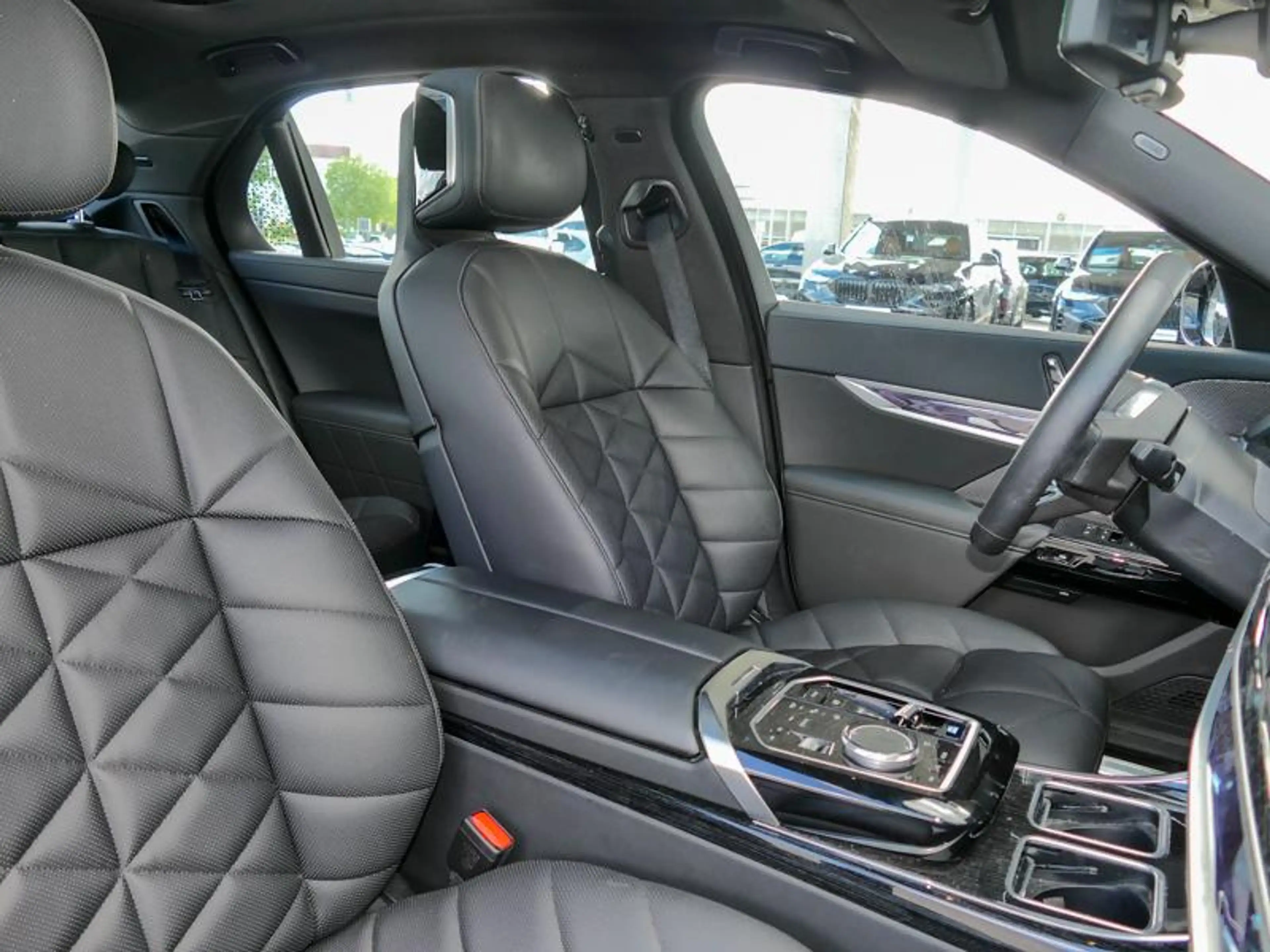 BMW i7 eDrive50 M Sport | DRIVE PRO | PARK PRO — photo 14