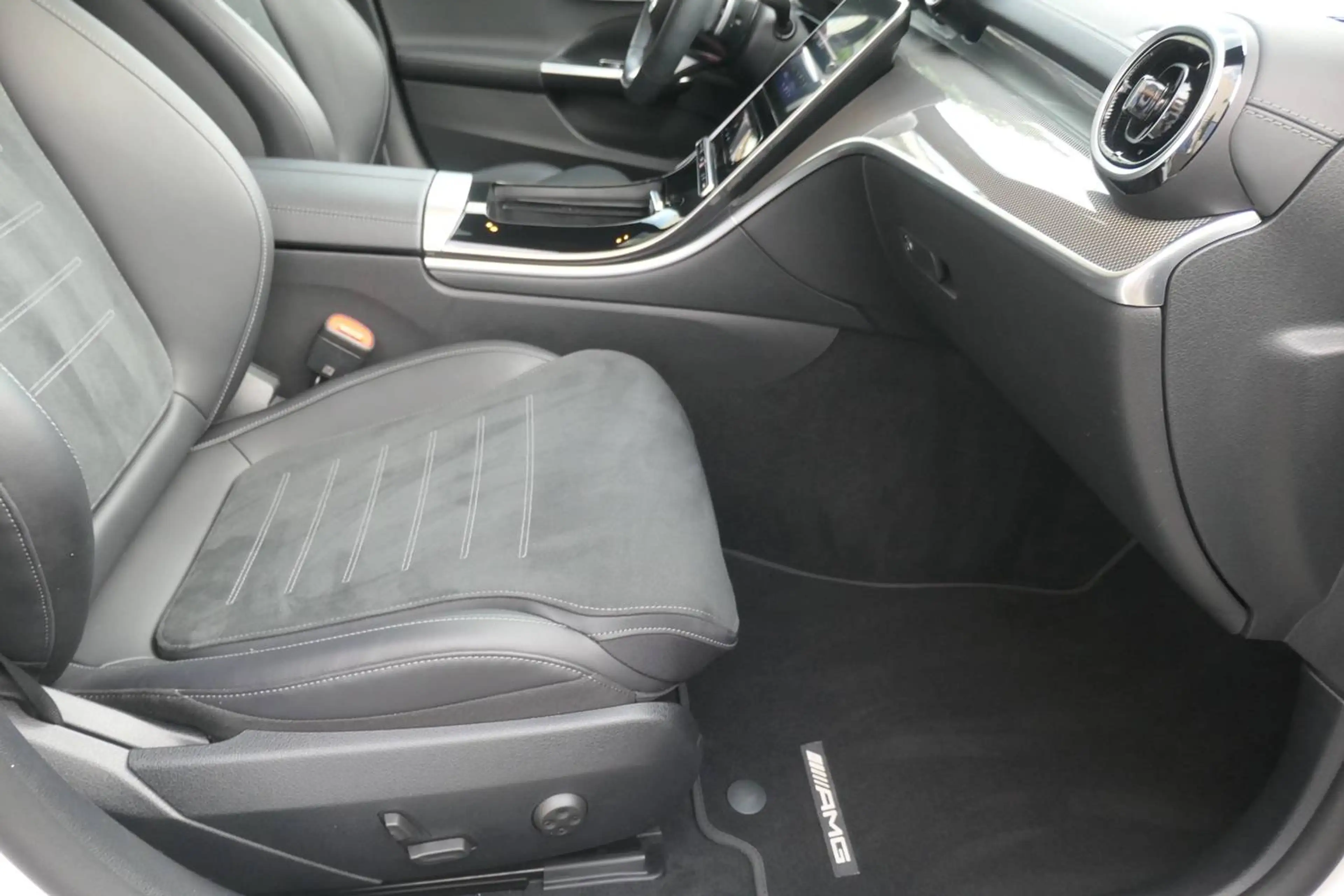 Mercedes-Benz C 220 C-Klasse T-Modell Diesel d T 9G-TRONIC AMG Line HeadUp Panoramadach Kamera Top Zustand! — photo 3