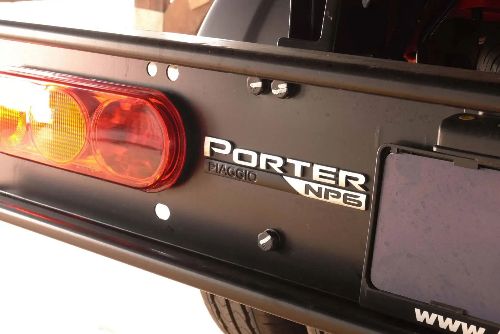 Piaggio Porter PORTER HD Top 3250 Pritsche Long Range Rot - 2