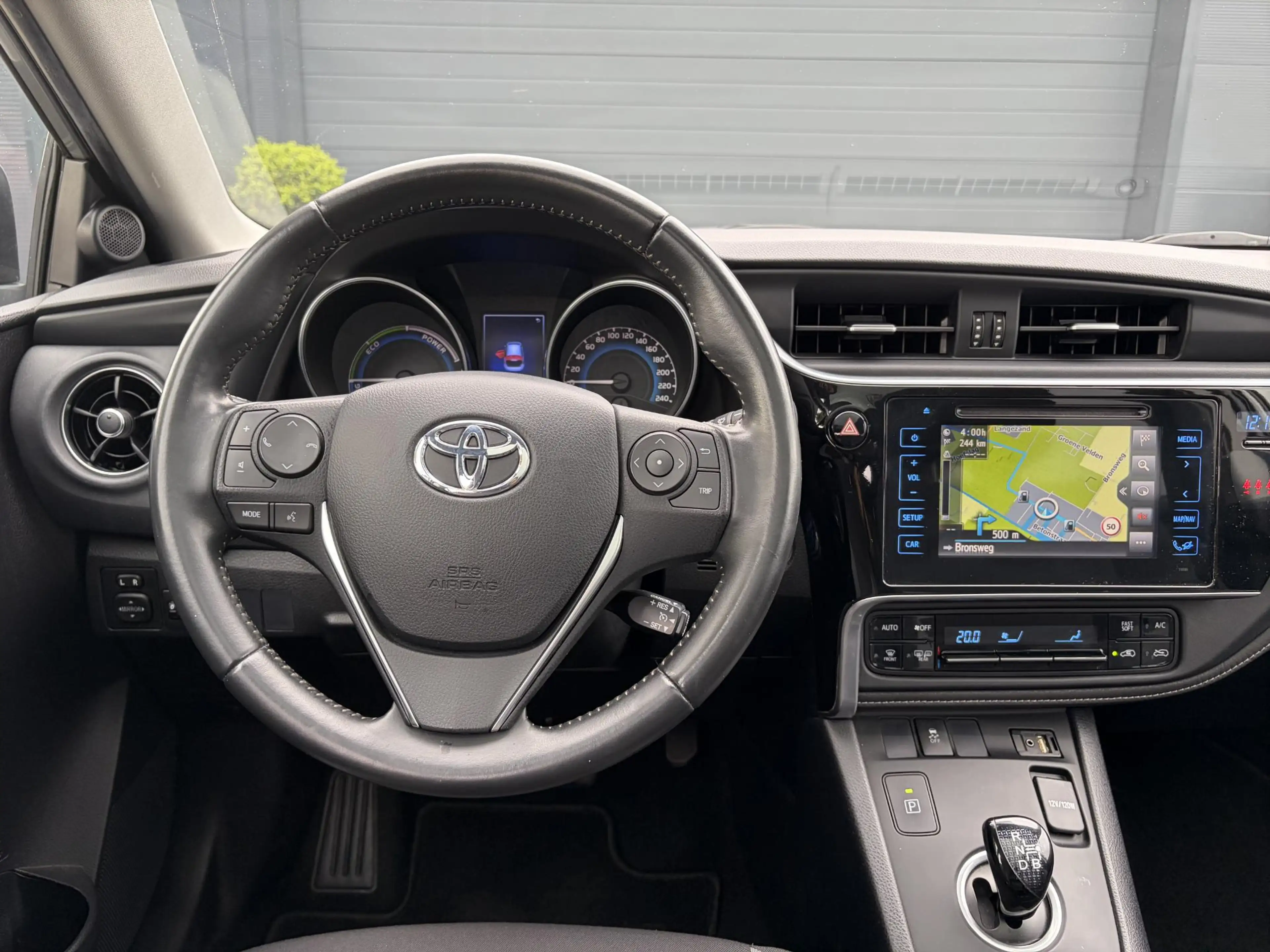 Toyota Auris 1.8 Hybrid Trend ✓Dealer Onderhouden✓2e Eigenaar✓P — photo 3