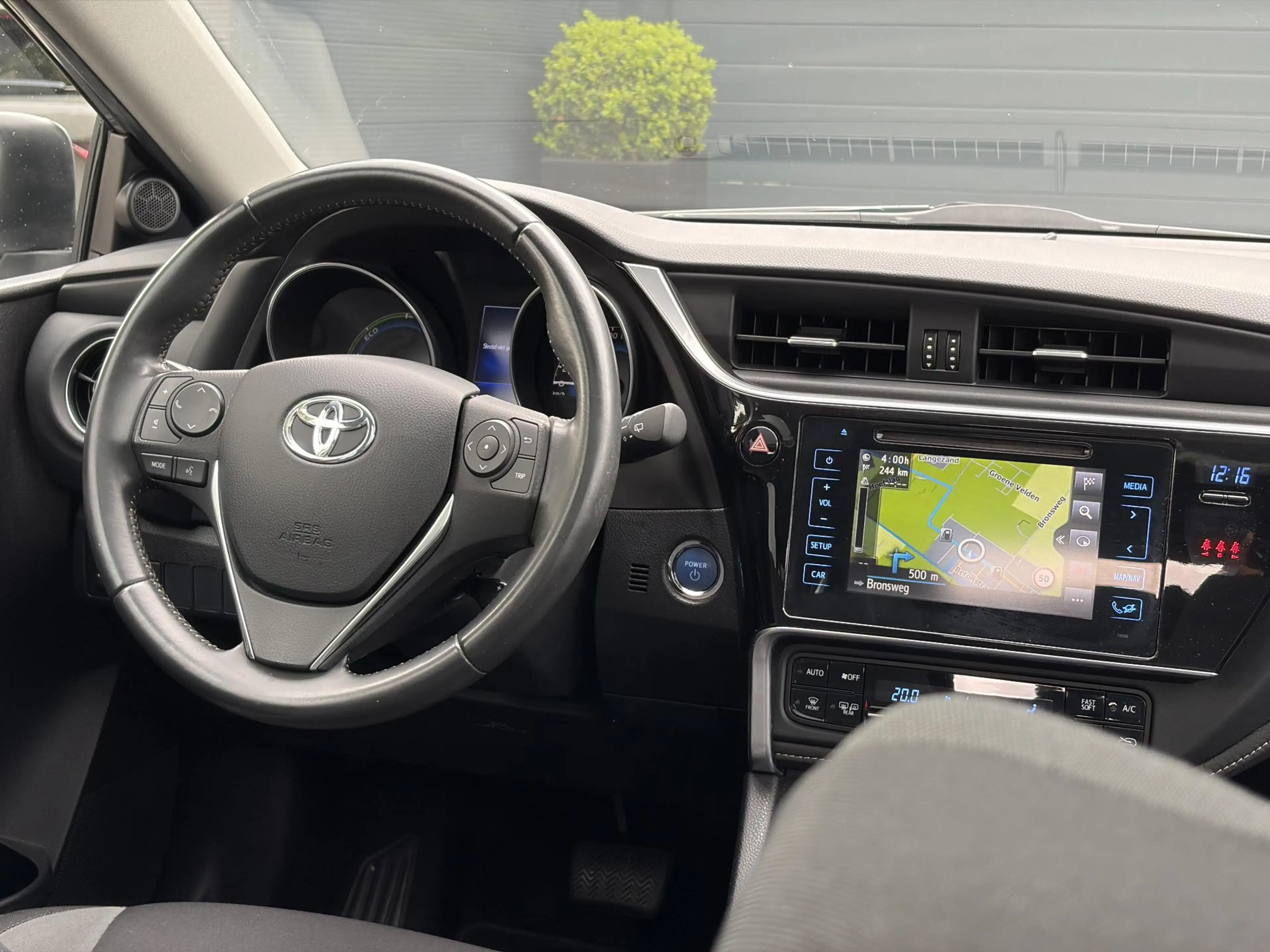 Toyota Auris 1.8 Hybrid Trend ✓Dealer Onderhouden✓2e Eigenaar✓P — photo 15