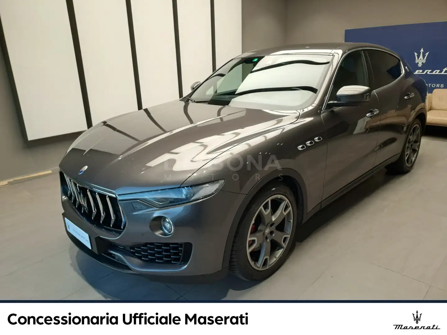 Maserati Levante 3.0 v6 275cv auto Grigio - 1