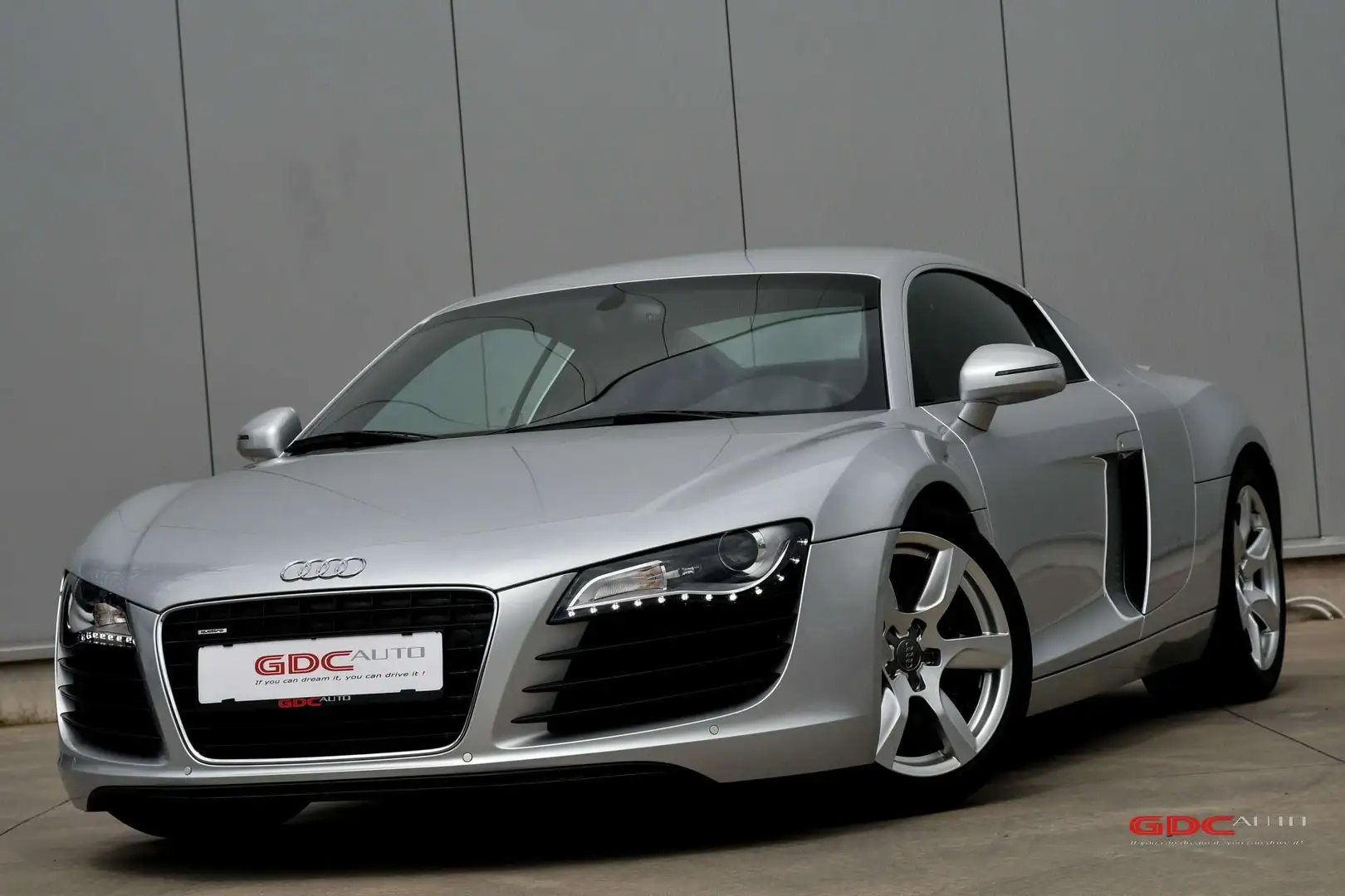 Audi R8 4.2i V8 Quattro FSI R tronic Argent - 2