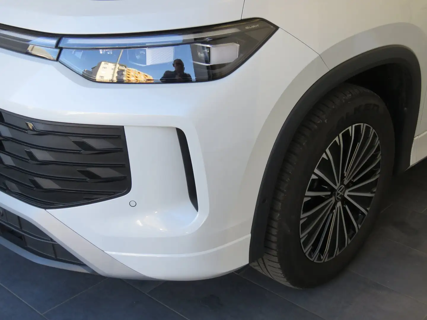 Volkswagen Tayron Life TDI 4MOTION DSG Weiß - 2