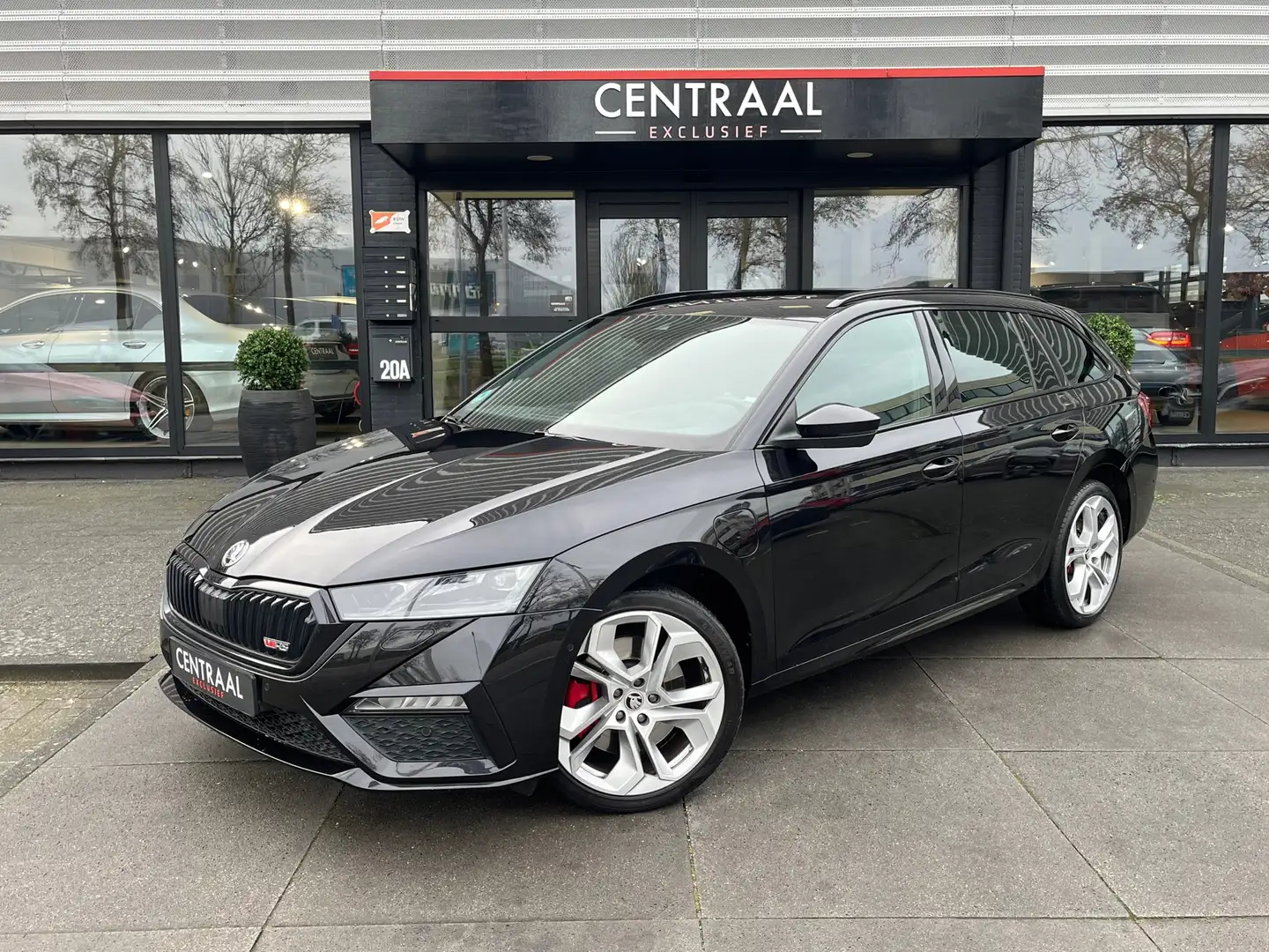 Skoda Octavia Combi 1.4 TSI RS iV PHEV 245PK|Massage|RS Sportsto Zwart - 1