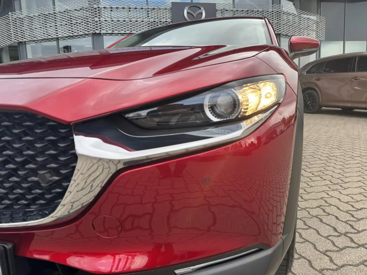 Mazda CX-30 2.5L e-SKYACTIV G 140ps Center-Line DASO Paket Rood - 2