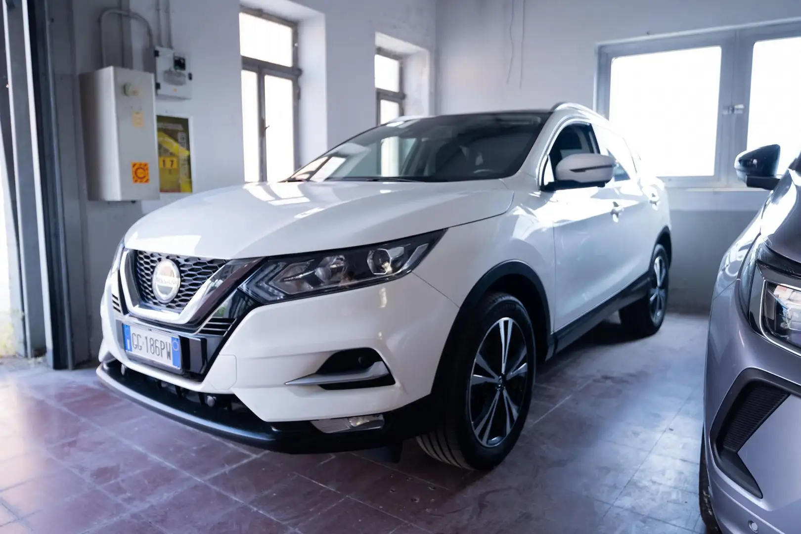 Nissan Qashqai 1.3 dig-t N-Connecta 140cv - 1