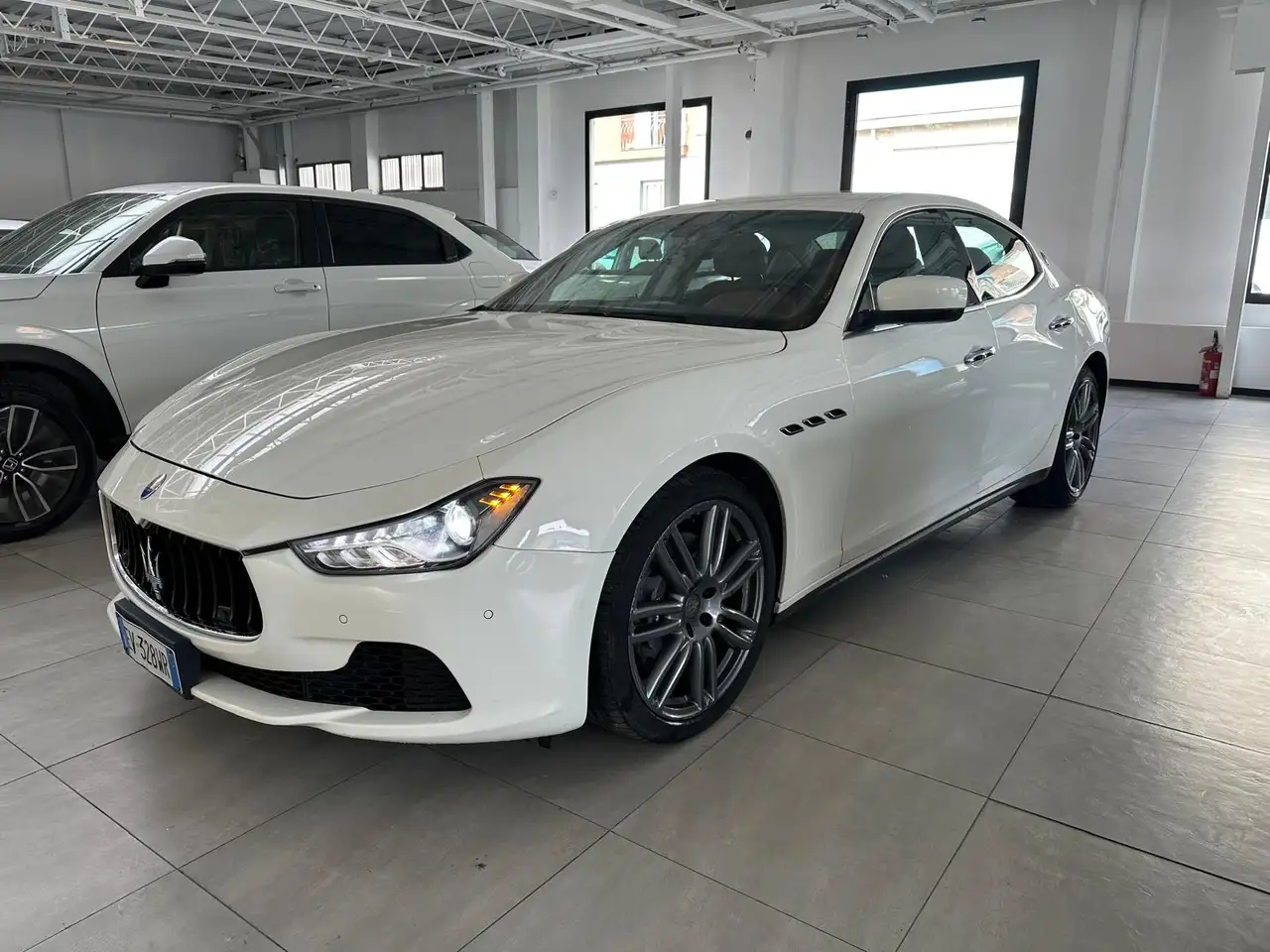 Maserati Ghibli Ghibli III 2013 3.0 V6 ds 250cv auto PRONTA CONSEGNA — photo 1 of 15