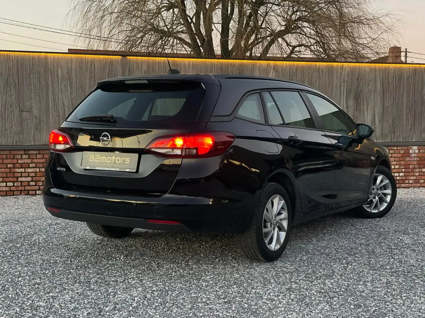 Opel Astra sports tourer/navi/carplay/airco/cruise/40.000km Schwarz - 2
