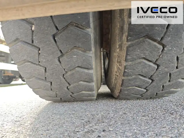 Iveco TRAKKER mit EFFER Kran 470/5S !!!Motor neu!!! Ansicht 18
