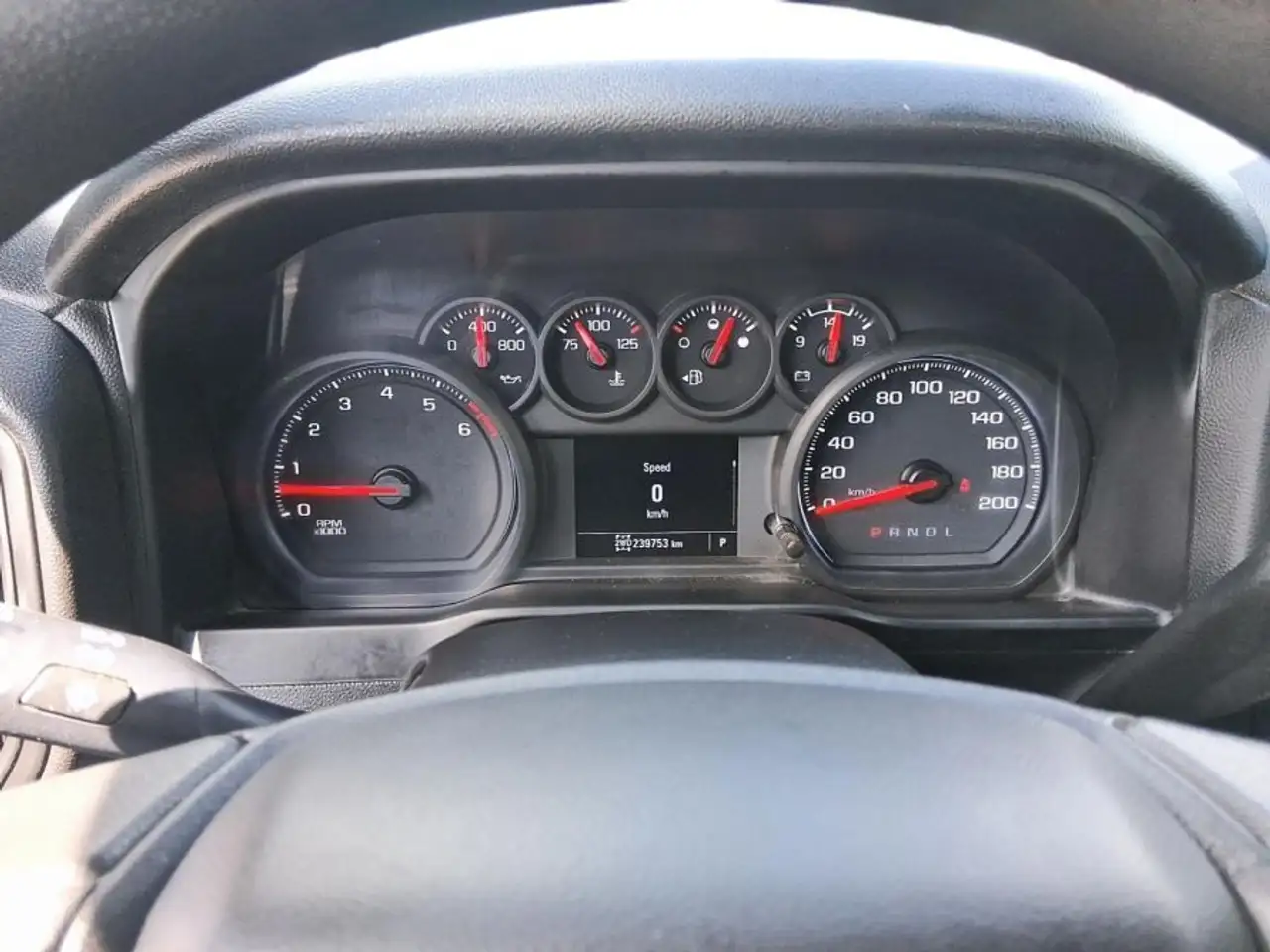 Chevrolet Silverado 1500 photo Chevrolet Silverado 1500