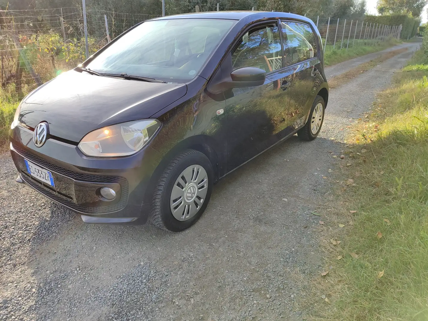 Volkswagen e-up! - 1
