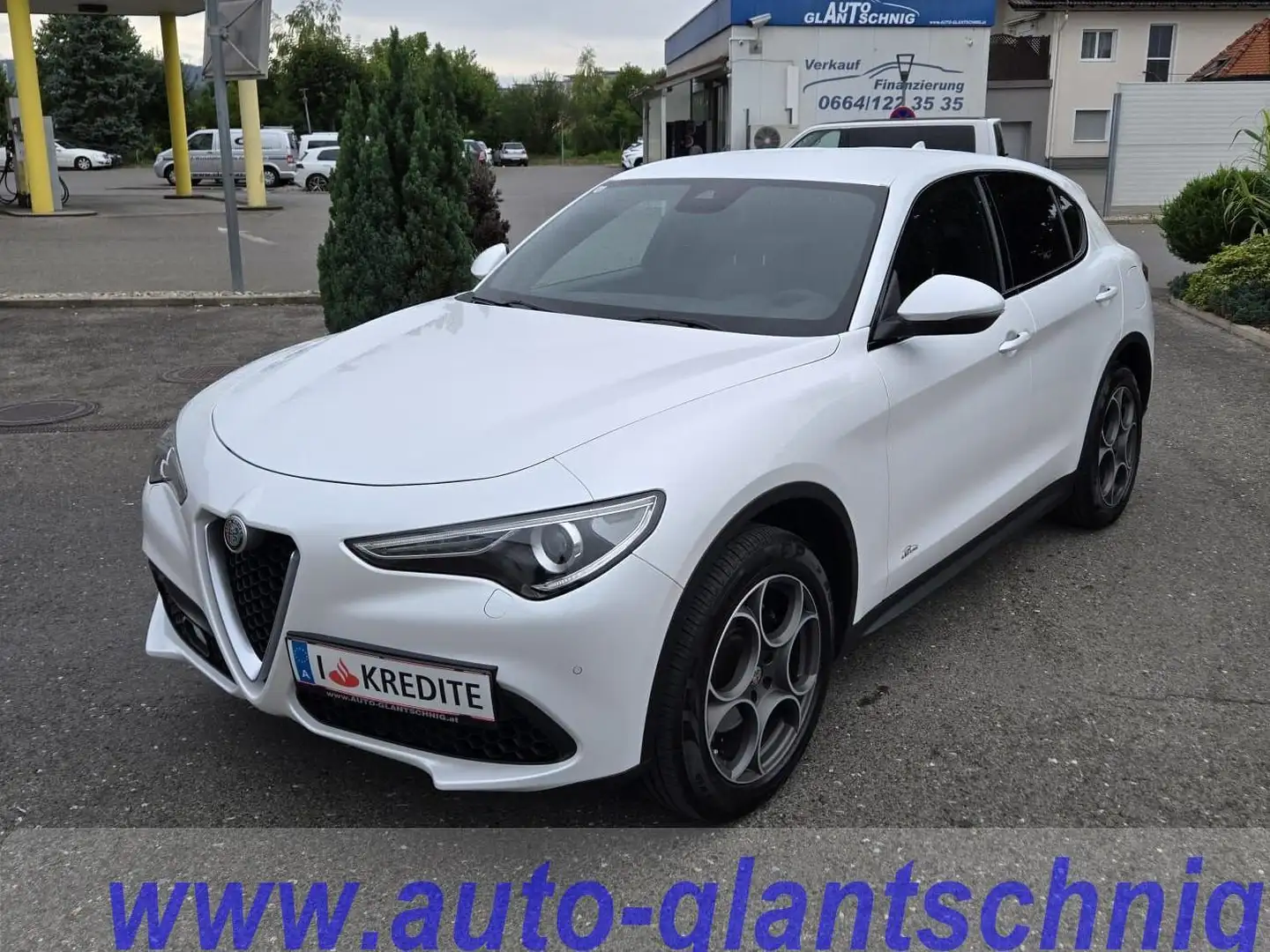 Alfa Romeo Stelvio Weiß - 1