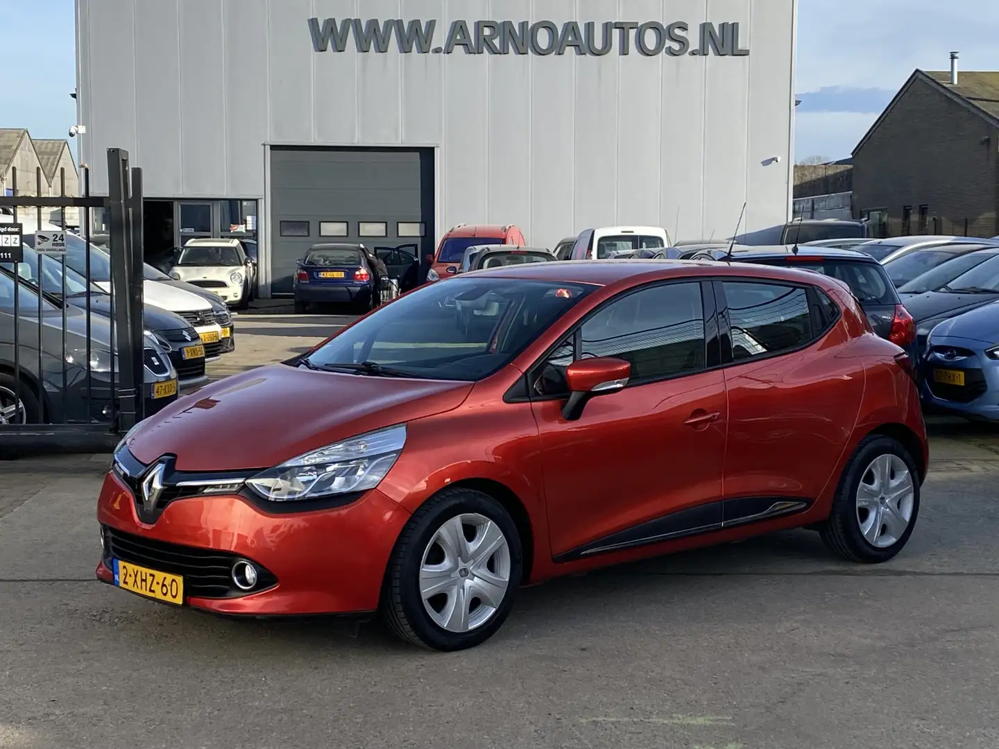Renault Clio 0.9 TCe Dynamique 5-DEURS, AIRCO(CLIMA), CRUISE CO Rouge - 1