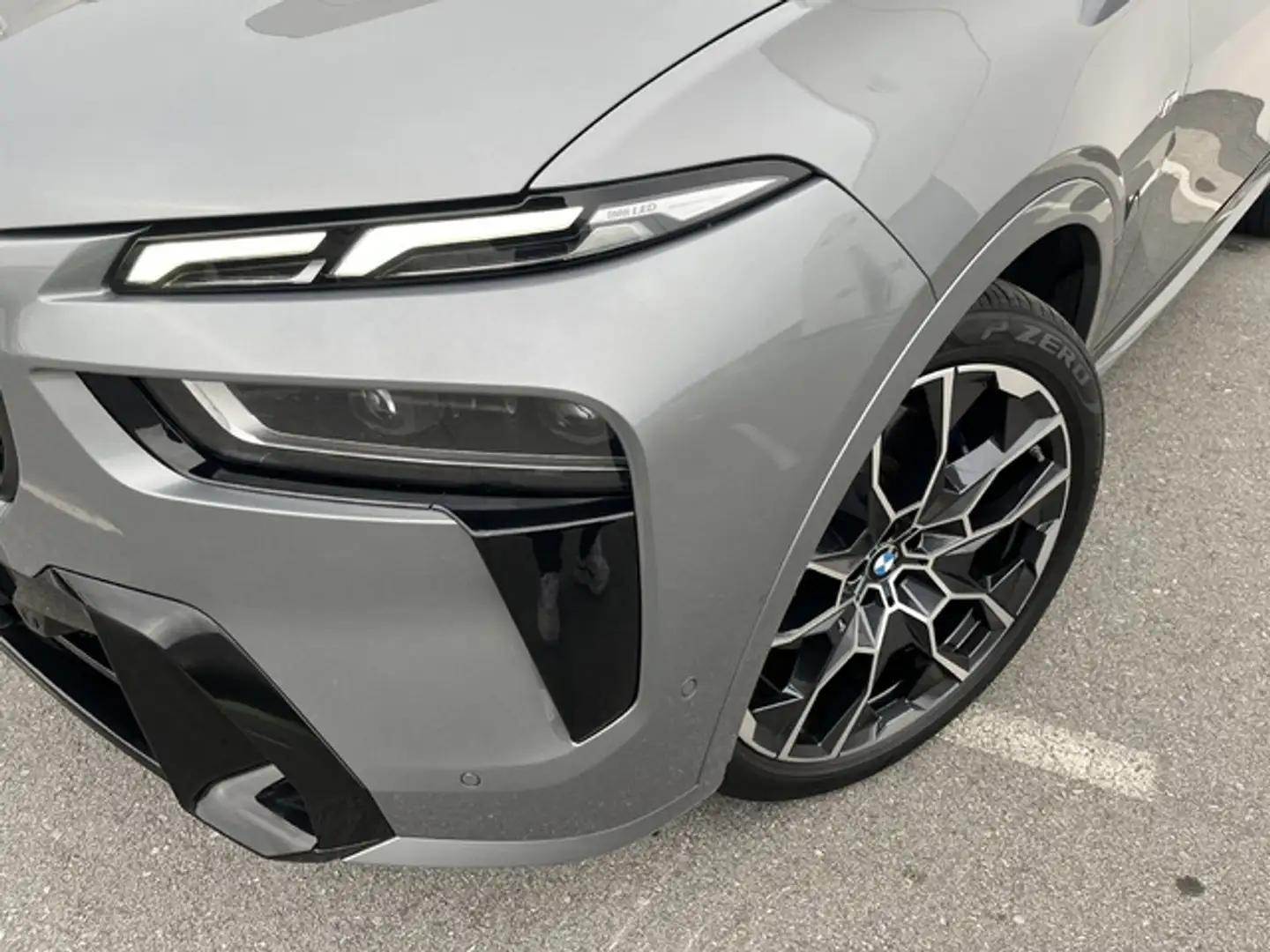 BMW X7 xDrive 40iA Gris - 2