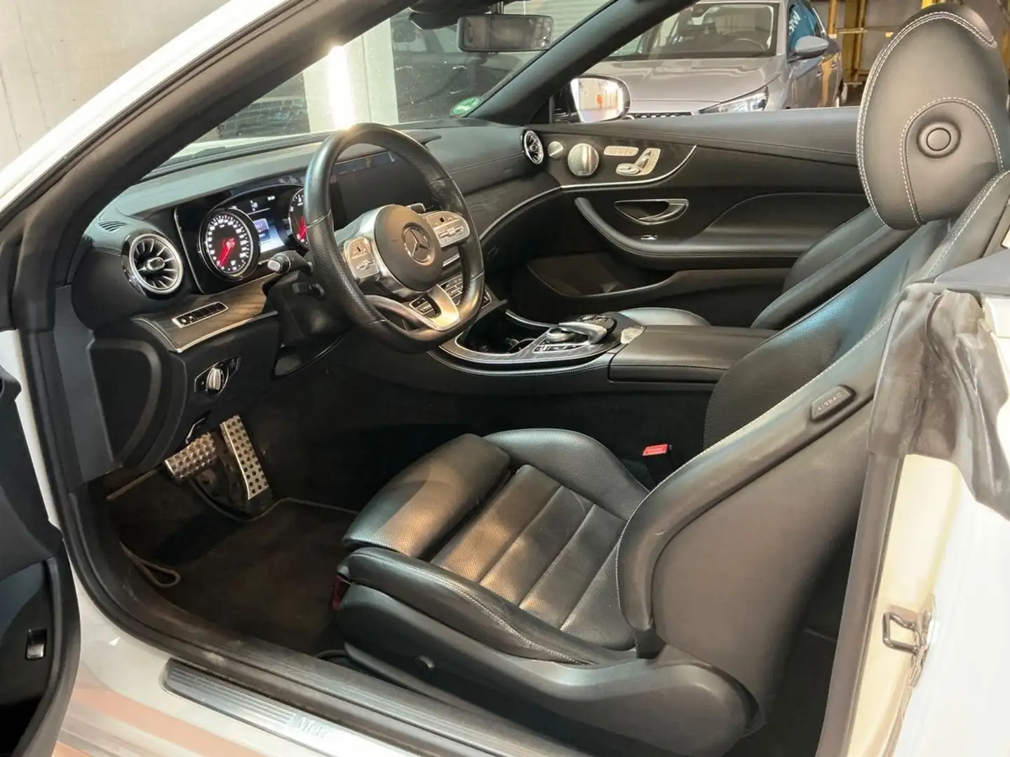 Mercedes-Benz E 220 d 3x AMG Sitzkl*MBeam*Airscarf*Distr+*Burm Blanco - 2