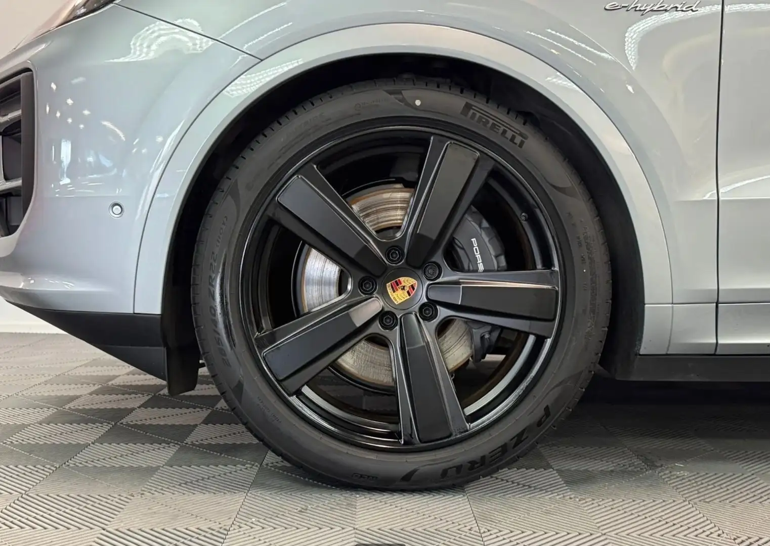 Porsche Cayenne Coupe E-Hybrid - 2