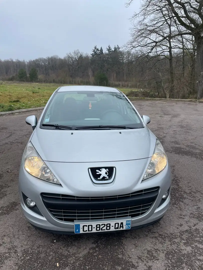 Peugeot 207 1.6 HDi 92ch FAP Urban Move - 2