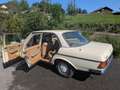 Mercedes-Benz 240 D Beige - thumbnail 13
