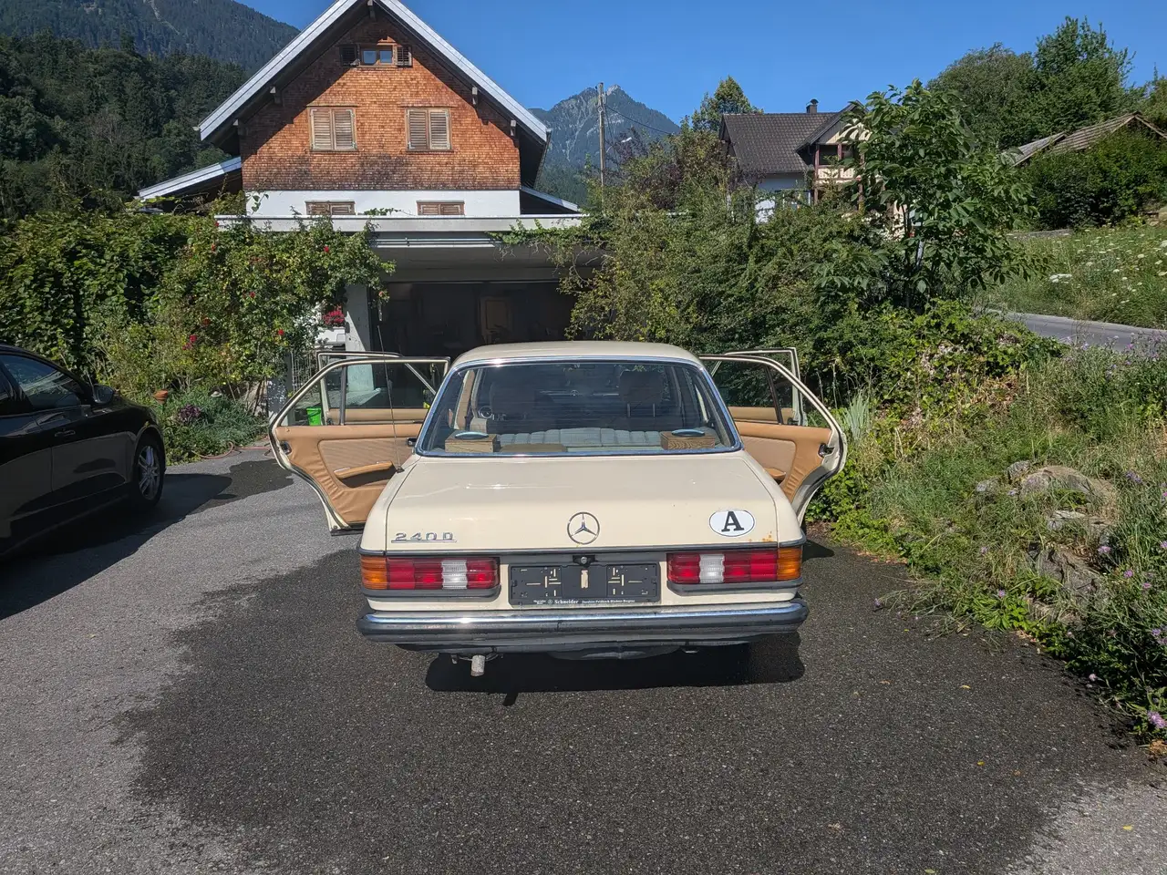 Mercedes-Benz 240 D, foto 12