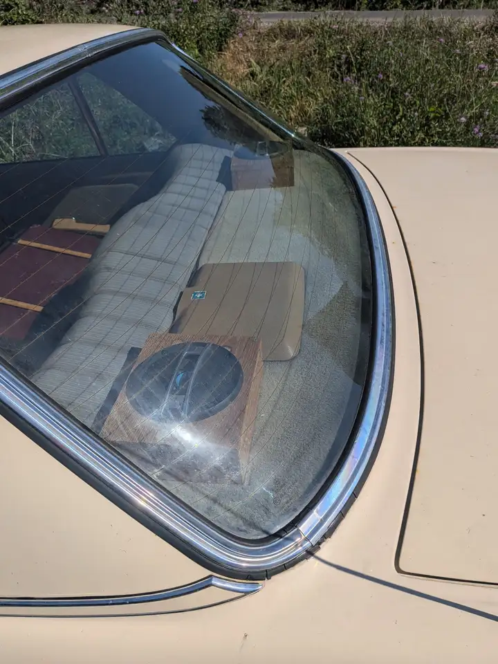 Mercedes-Benz 240 D, foto 5