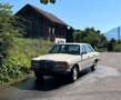Mercedes-Benz 240 D Beige - thumbnail 1