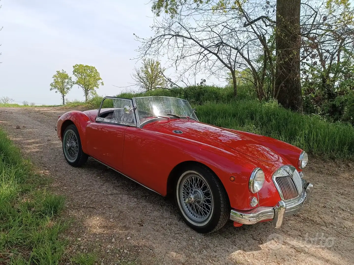 MG MGA 1500 Červená - 2
