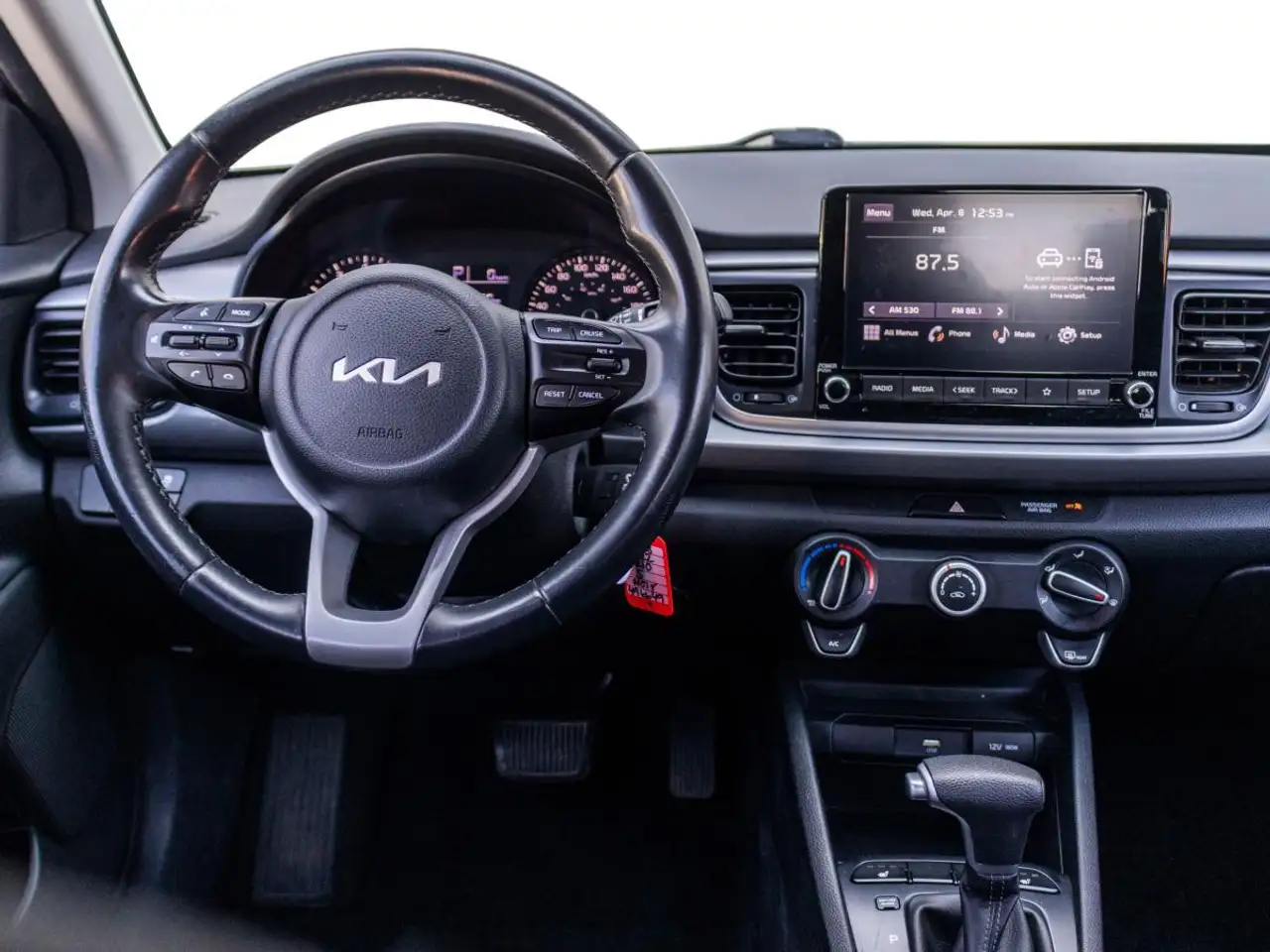 Kia Rio снимка Kia Rio